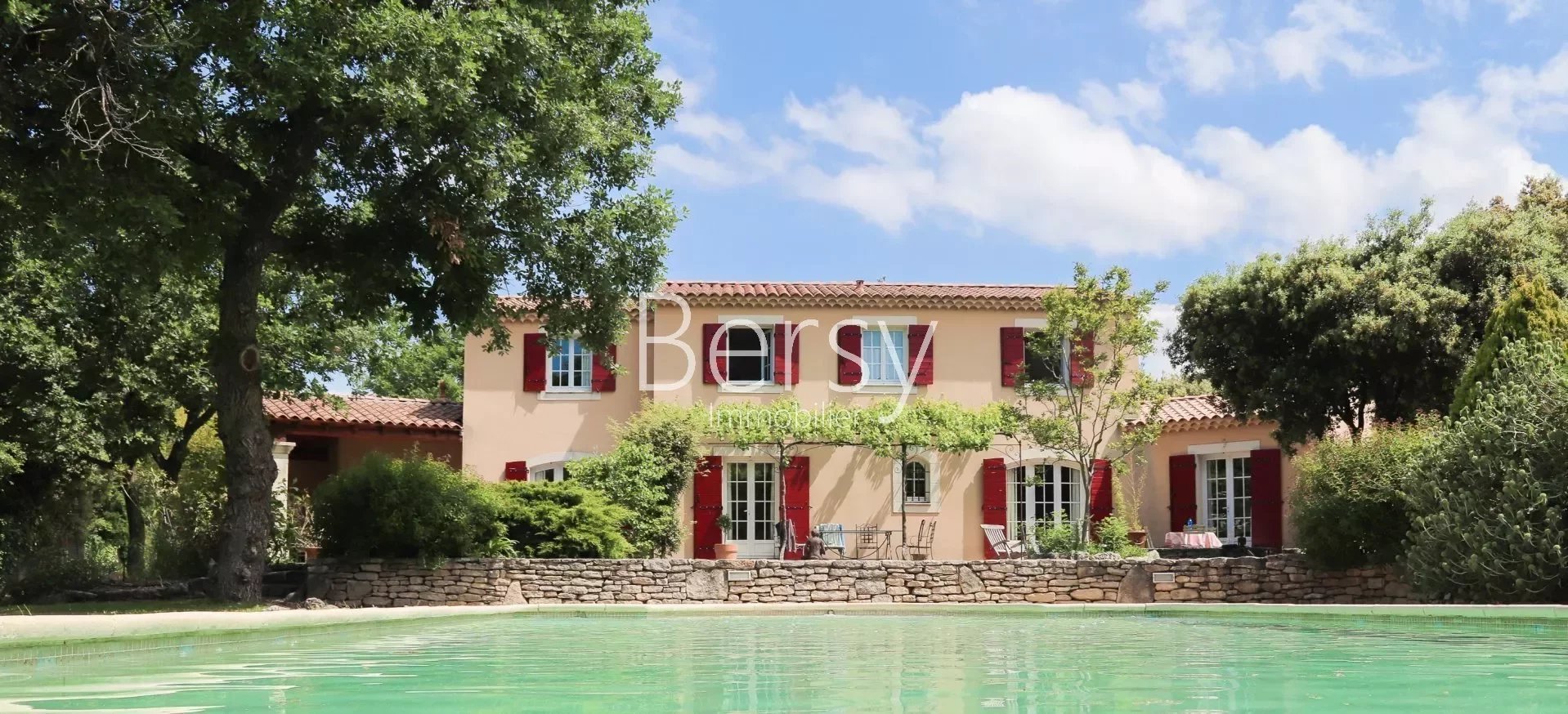 SOLD _ Bastide Provençal of 205m2 on 2130 m2 o... € 599,000