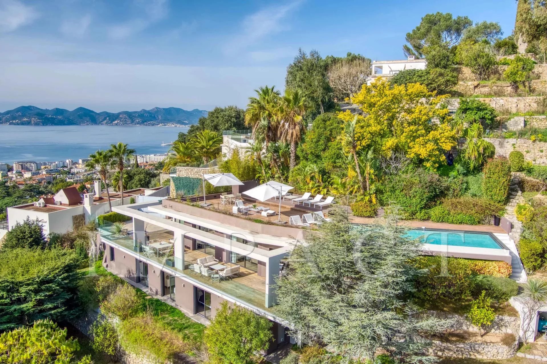Cannes - Californie - Villa contemporaine vue mer