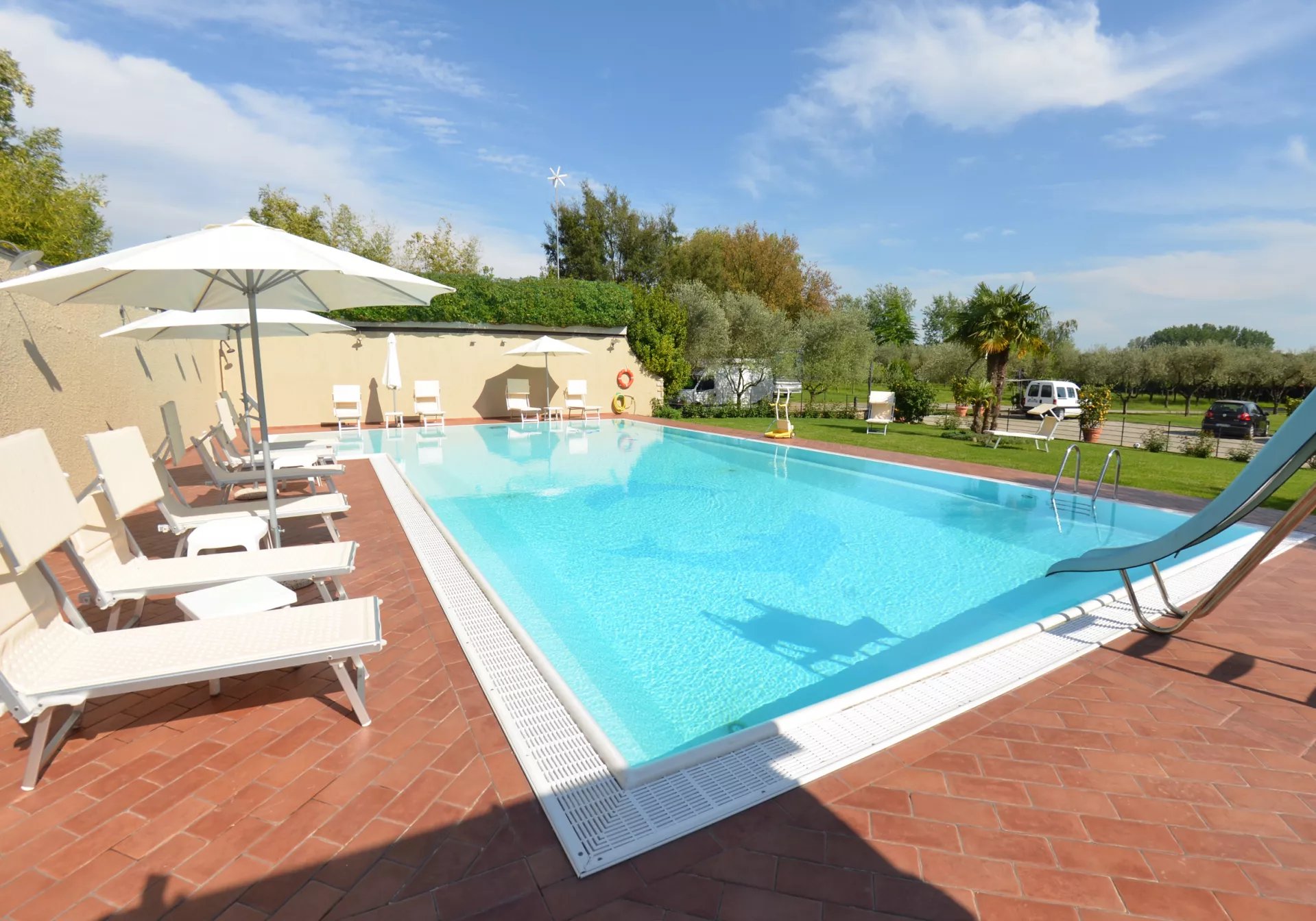 ITALY, TUSCANY, MONTECARLO, FARMHOUSE WITH POOL, FROM EURO 2070 PER WEEK, FOR 8 PEOPLE