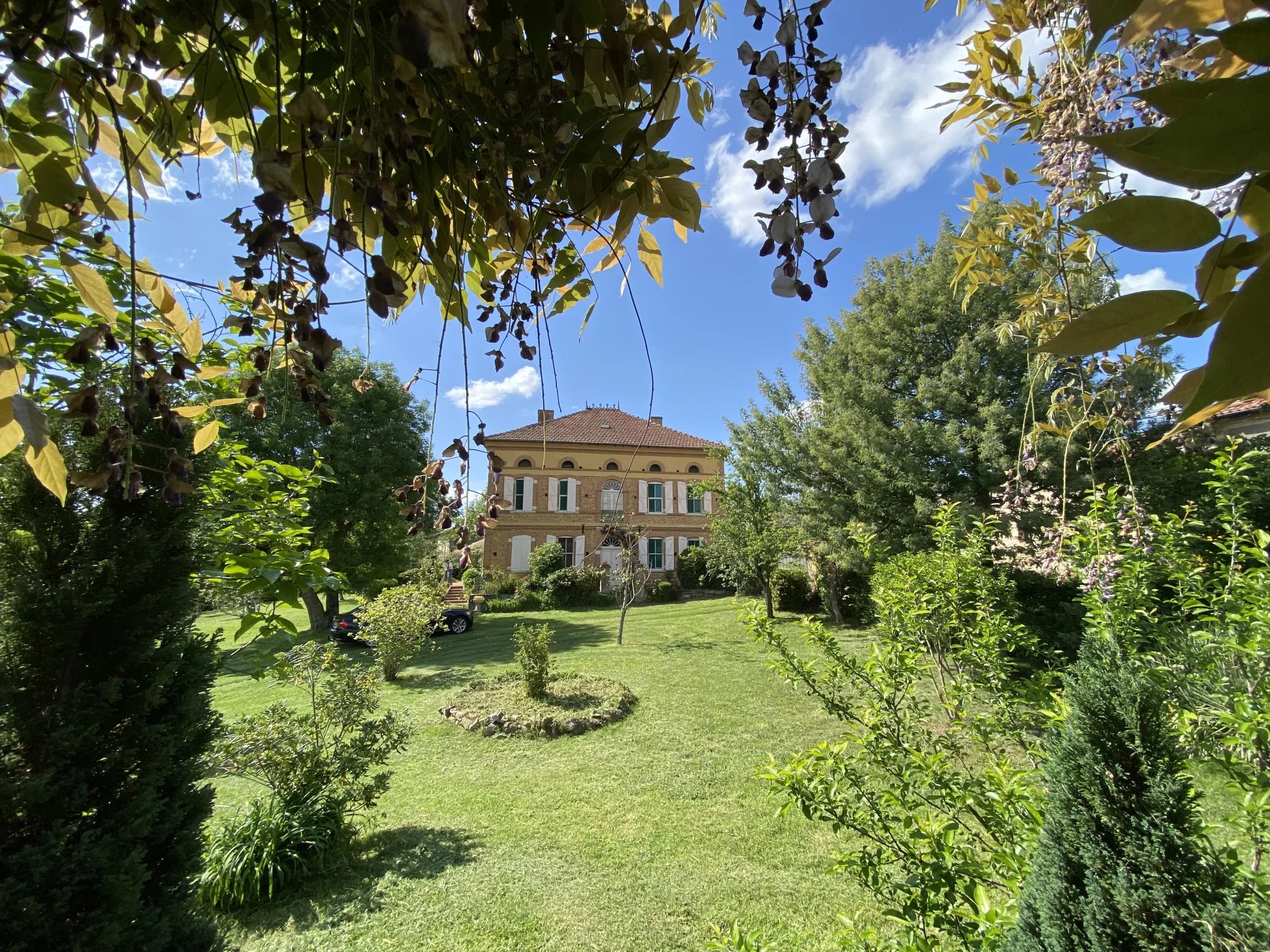 19th century house of 238 m² on a plot of over 4000m²