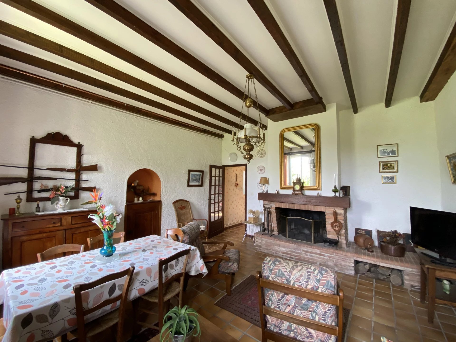 19th century house of 238 m² on a plot of over one hectare