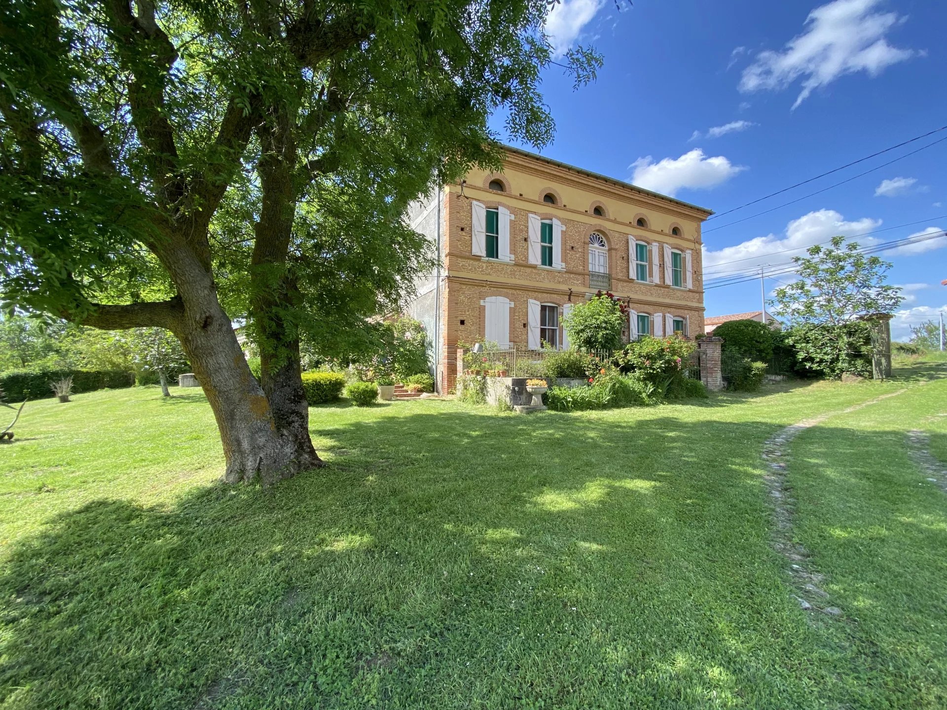 19th century house of 238 m² on a plot of over 4000m²