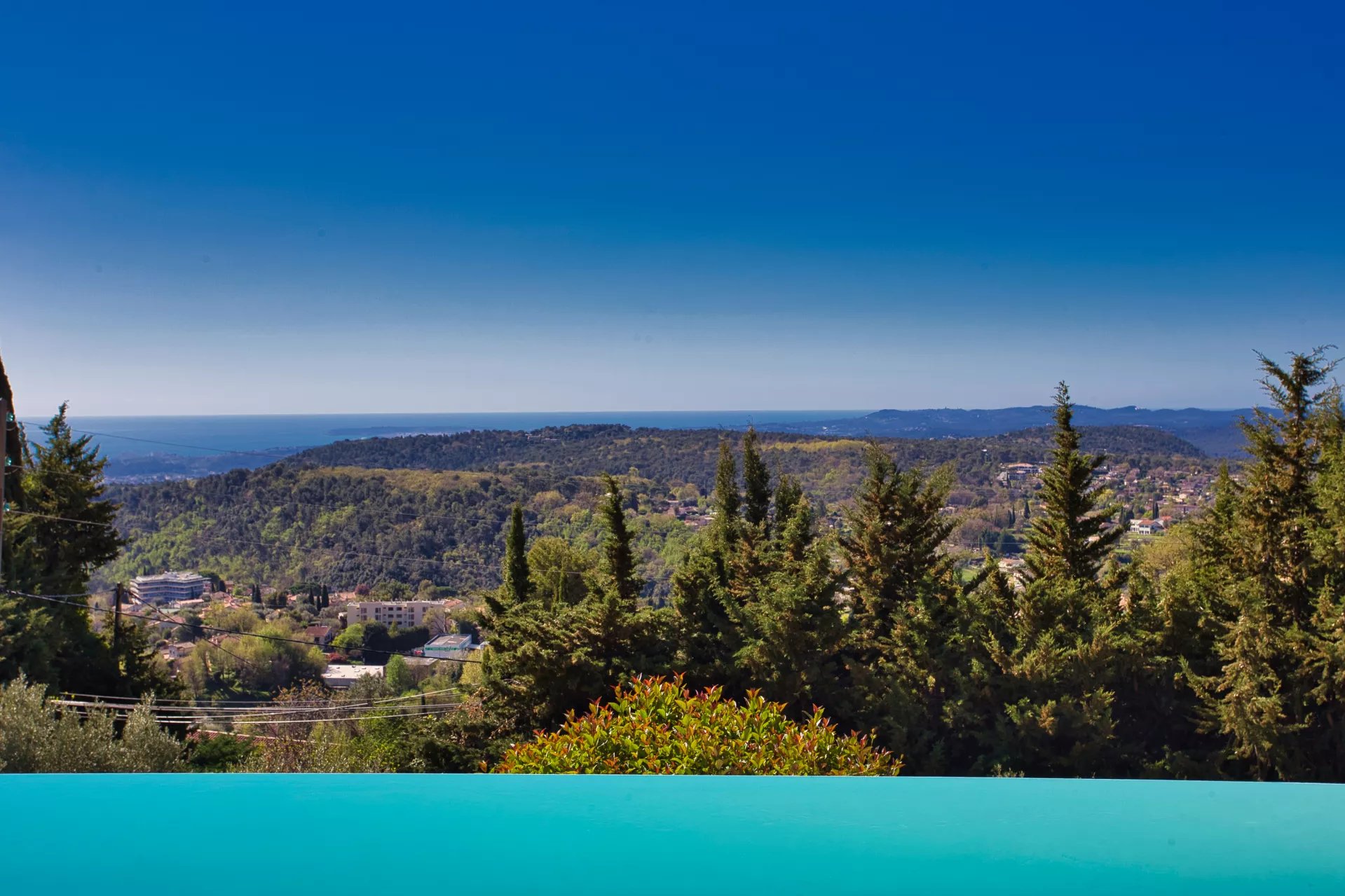 Sur la Côte d'Azur, Vence magnifique villa  avec vue mer panoramique