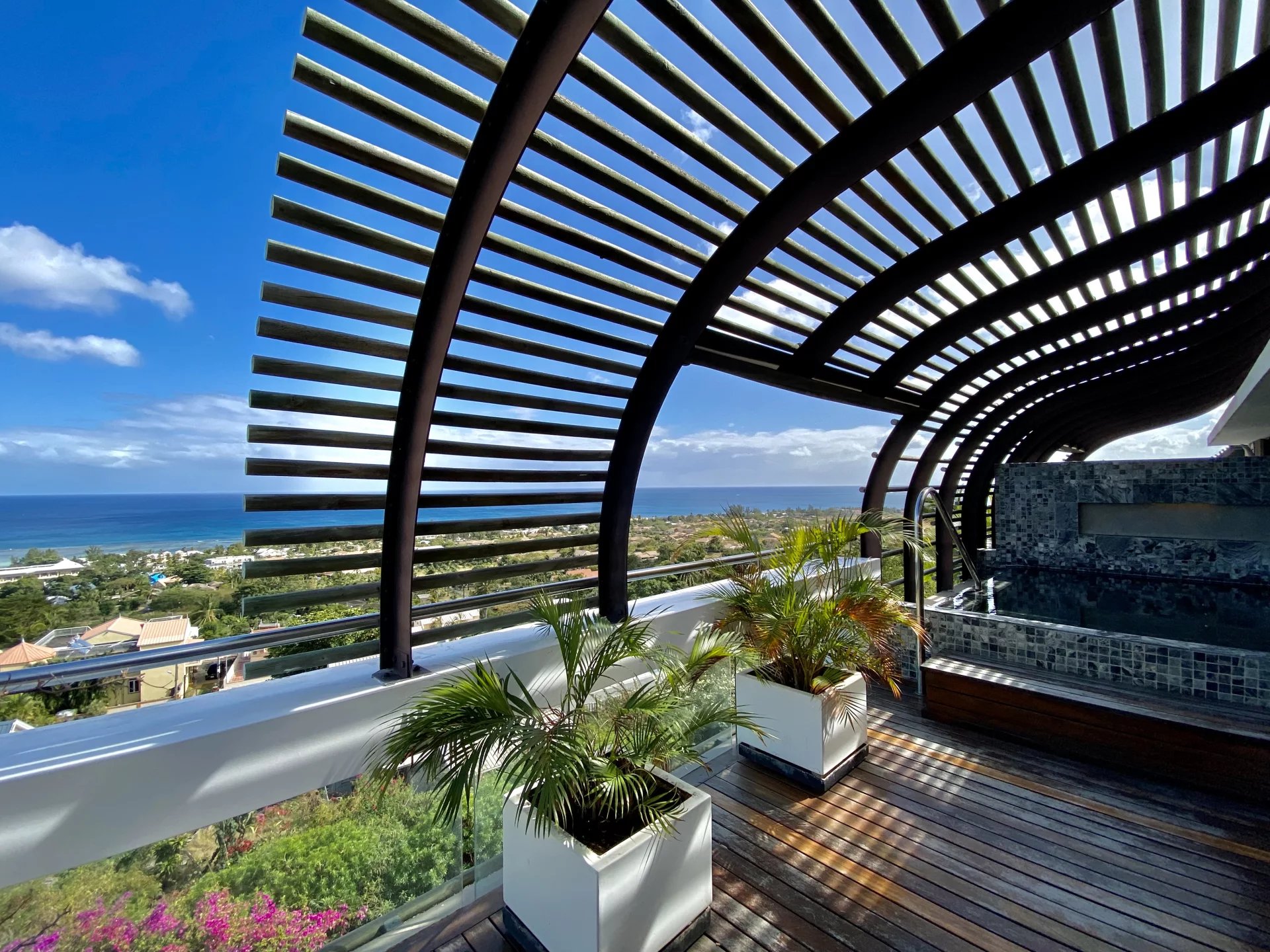 Penthouse Tamarin - picture 13 title=