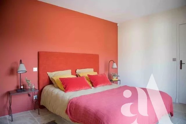 MAS DES LAVANDINS - MERINDOL- PROVENCE- 5 bedrooms - 10 people