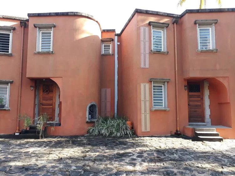 Cosy townhouse for sale close to Port-Louis