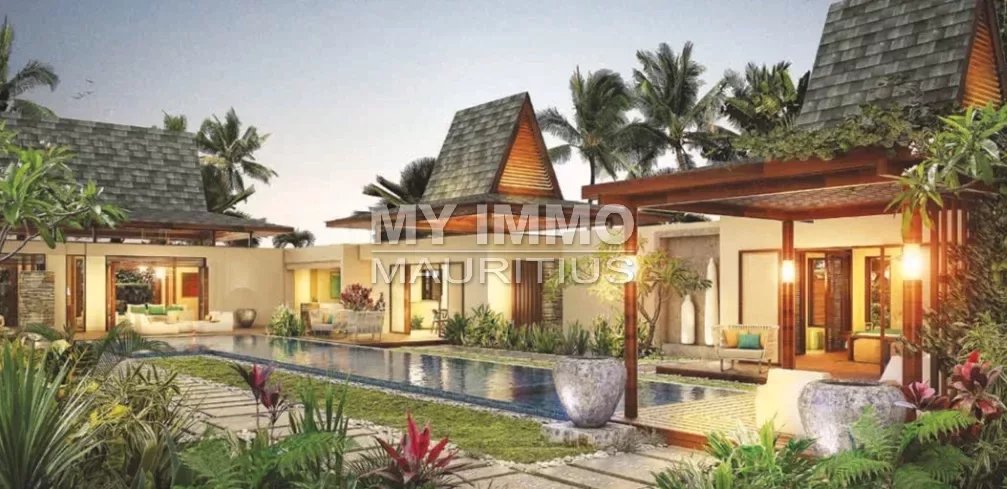 Luxury villas at 2 steps from the sea!
