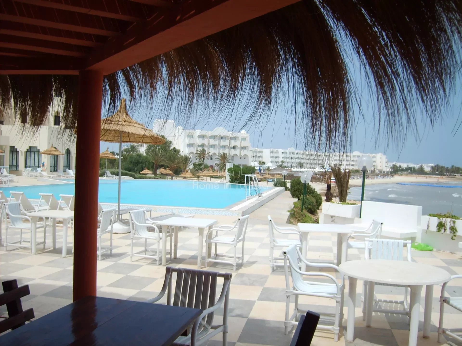 frontline beach 3 * Hotel to let in Djerba Tunisia