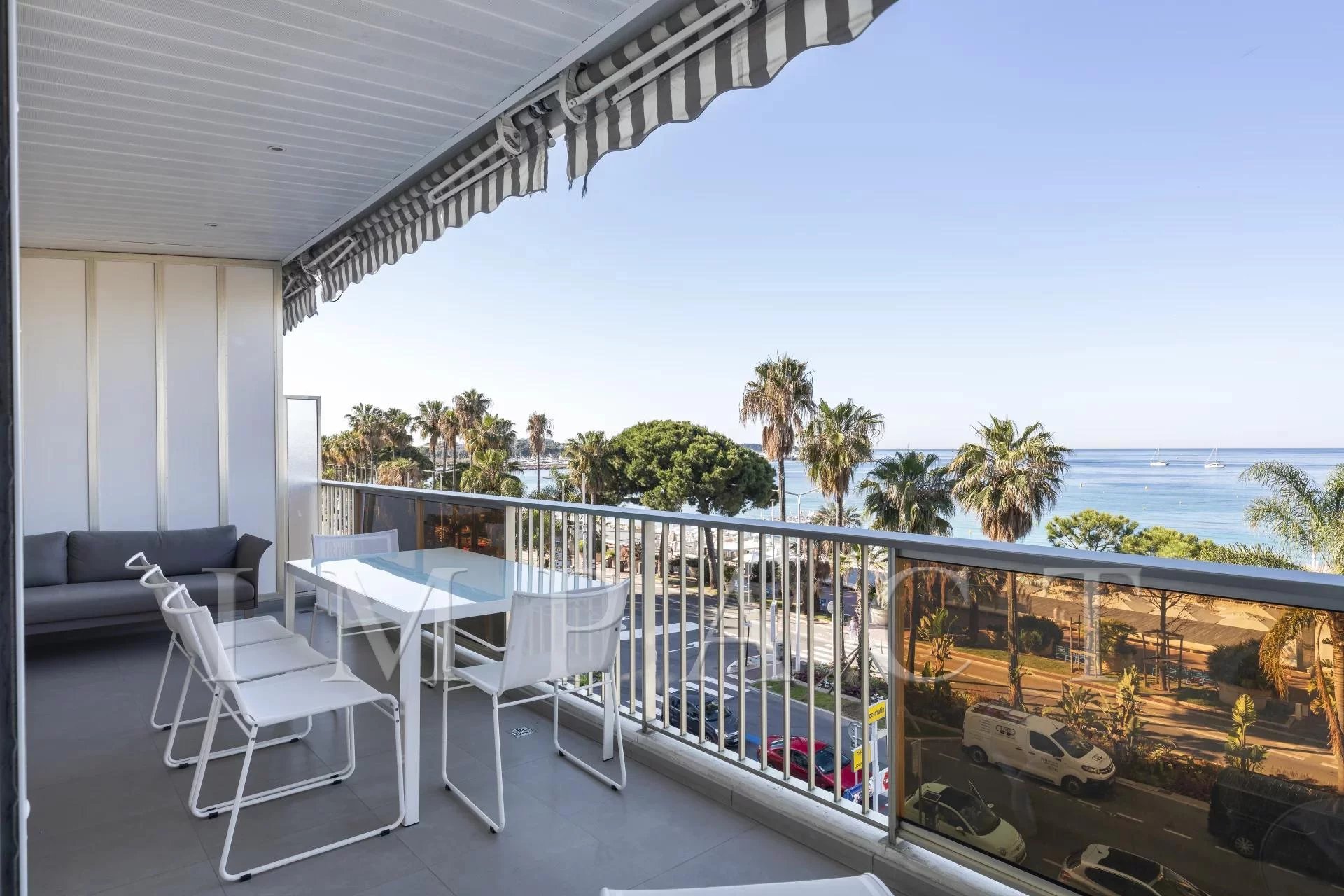 Apartment on the Croisette in Cannes for rent