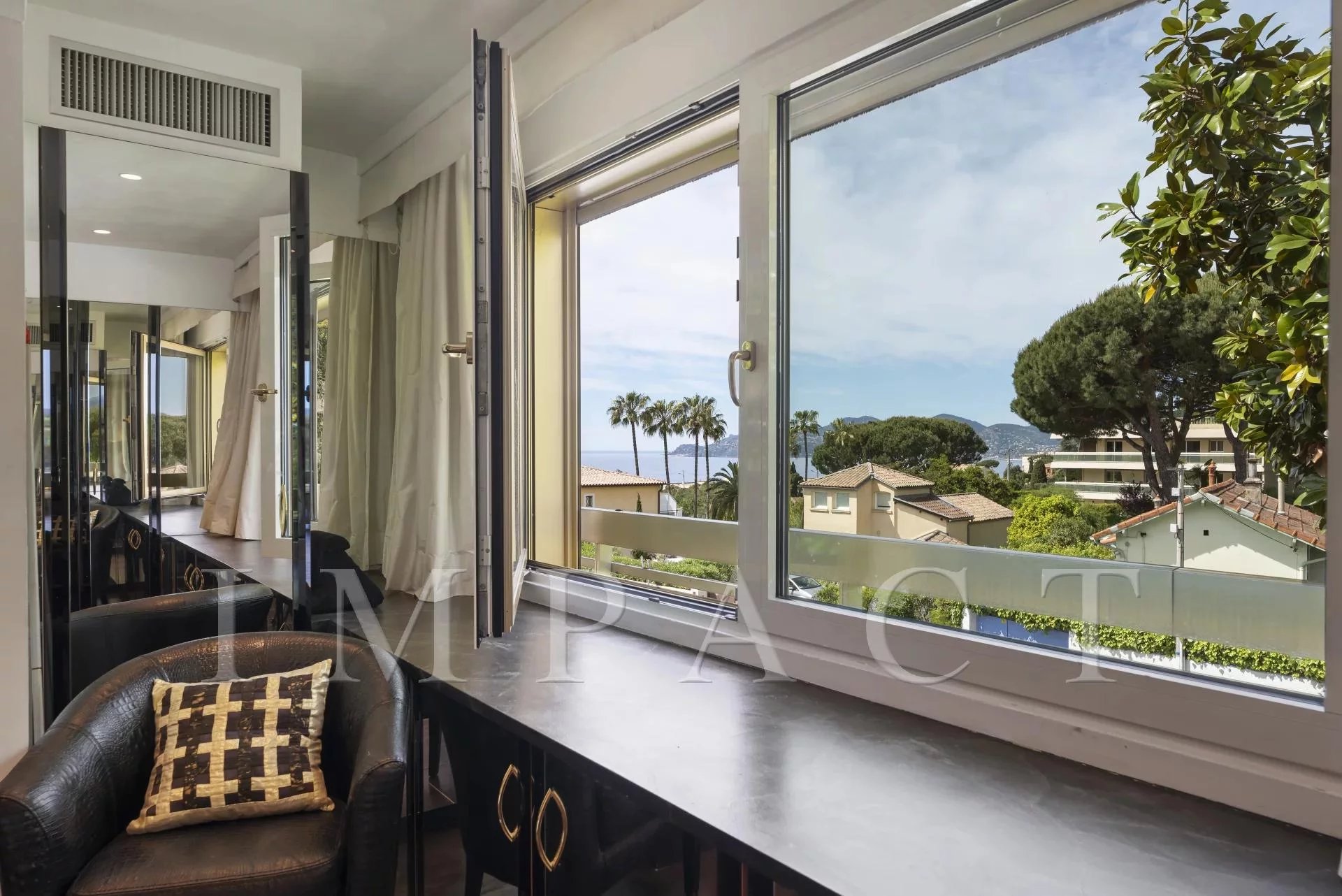 Penthouse Croix des Gardes Cannes for sale