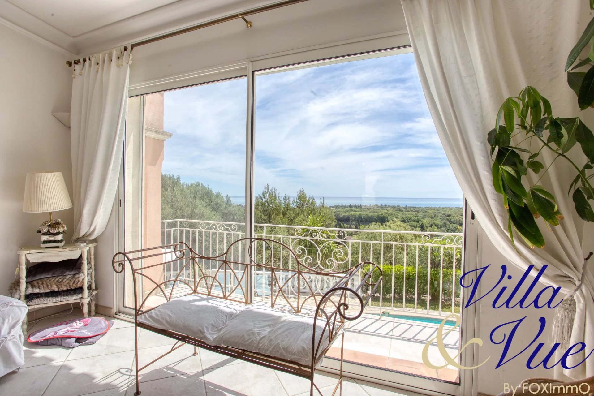 On the French Riviera, superb villa with panoramic sea view, swimming pool, terrace