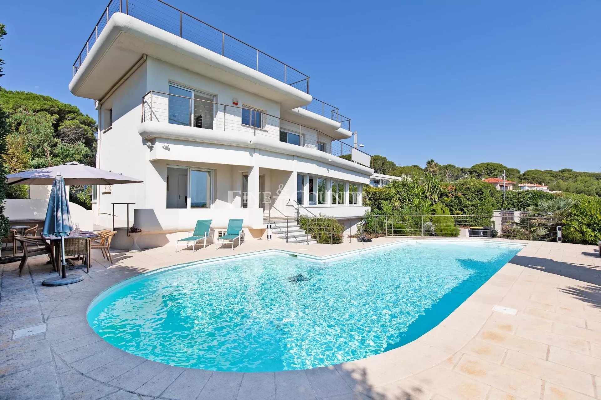 Seafront Villa for sale on the Cap d'Antibes Accommodation in Cannes