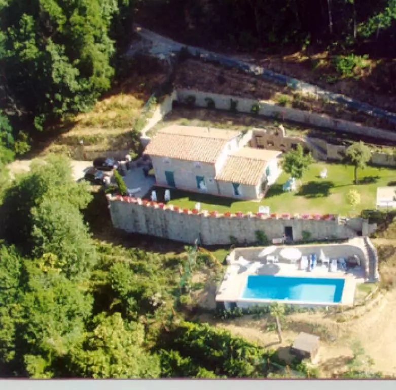 ITALY, TUSCANY, LUCCA, FARMHOUSE WITH POOL, 5 PERSONS