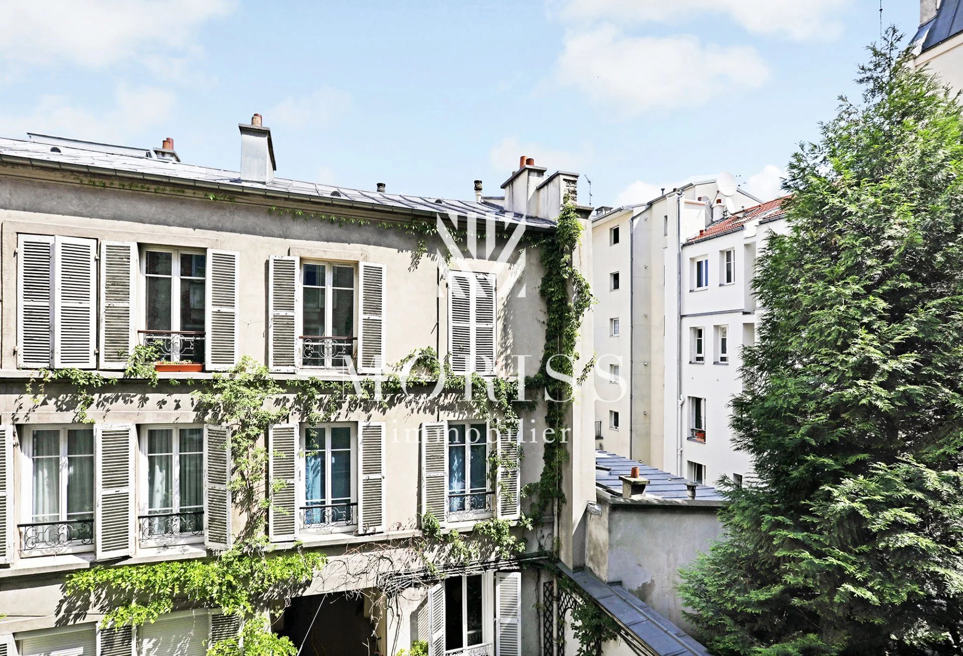 Appartement - 2 Pièces - 49m2 - Rue Doudeauville - 75018 Paris - Image Array