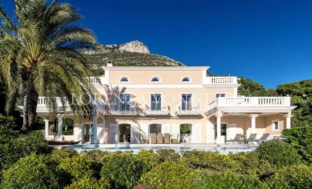 Luxurious Private Villa