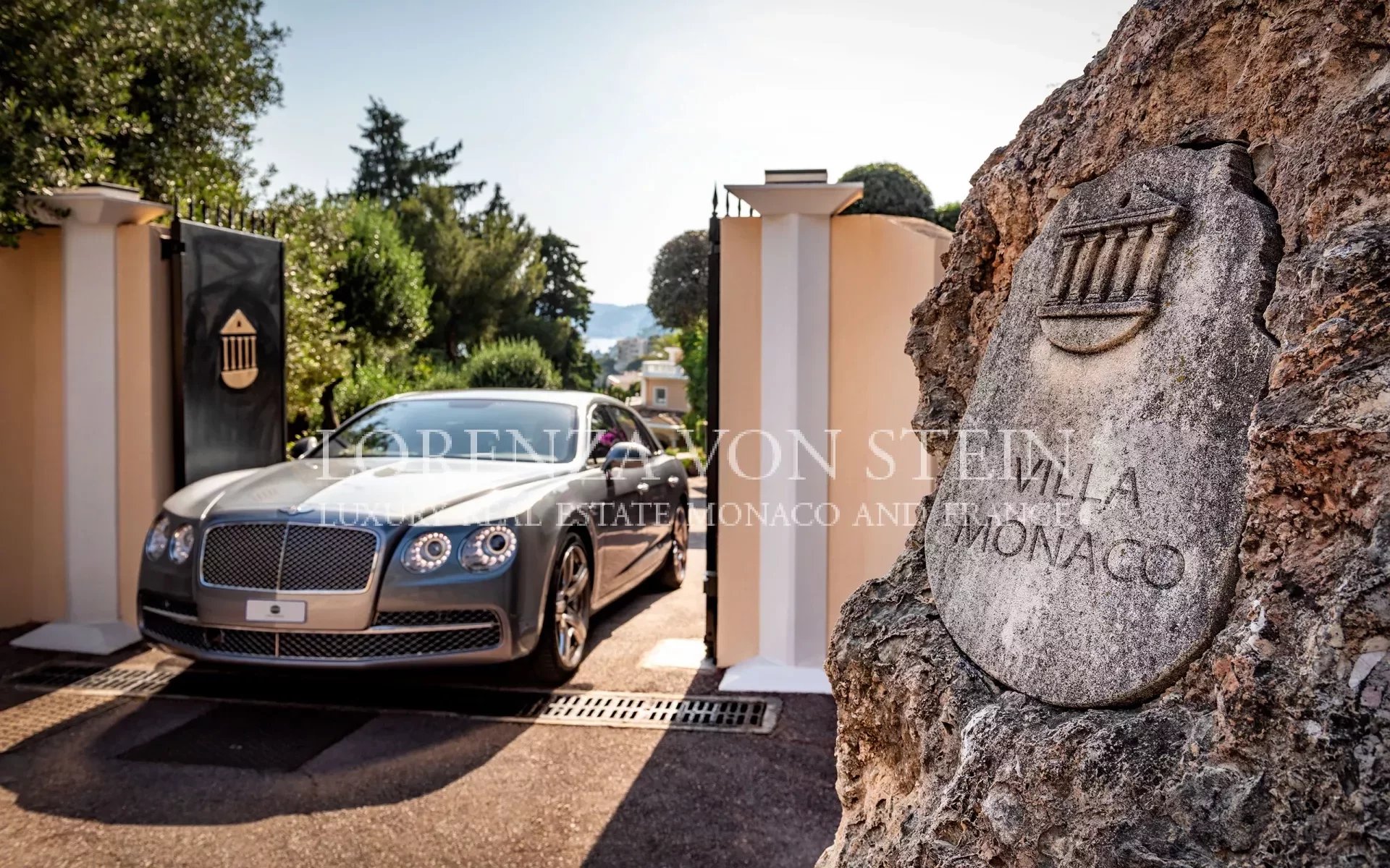 Prestigious villa to rent on the outskirts of Monaco