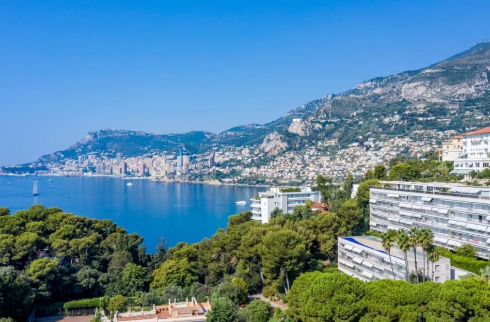 Roquebrune Cap Martin- one of a kind penthouse with sea view