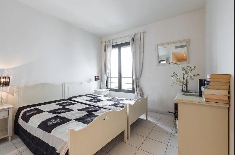 Cannes Plage – Appartement avec 3 chambres- Rue d’Antibes