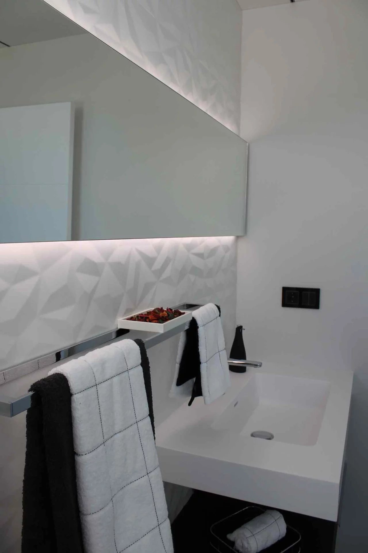 Moderne gelijkvloerse luxe villa met zeezicht