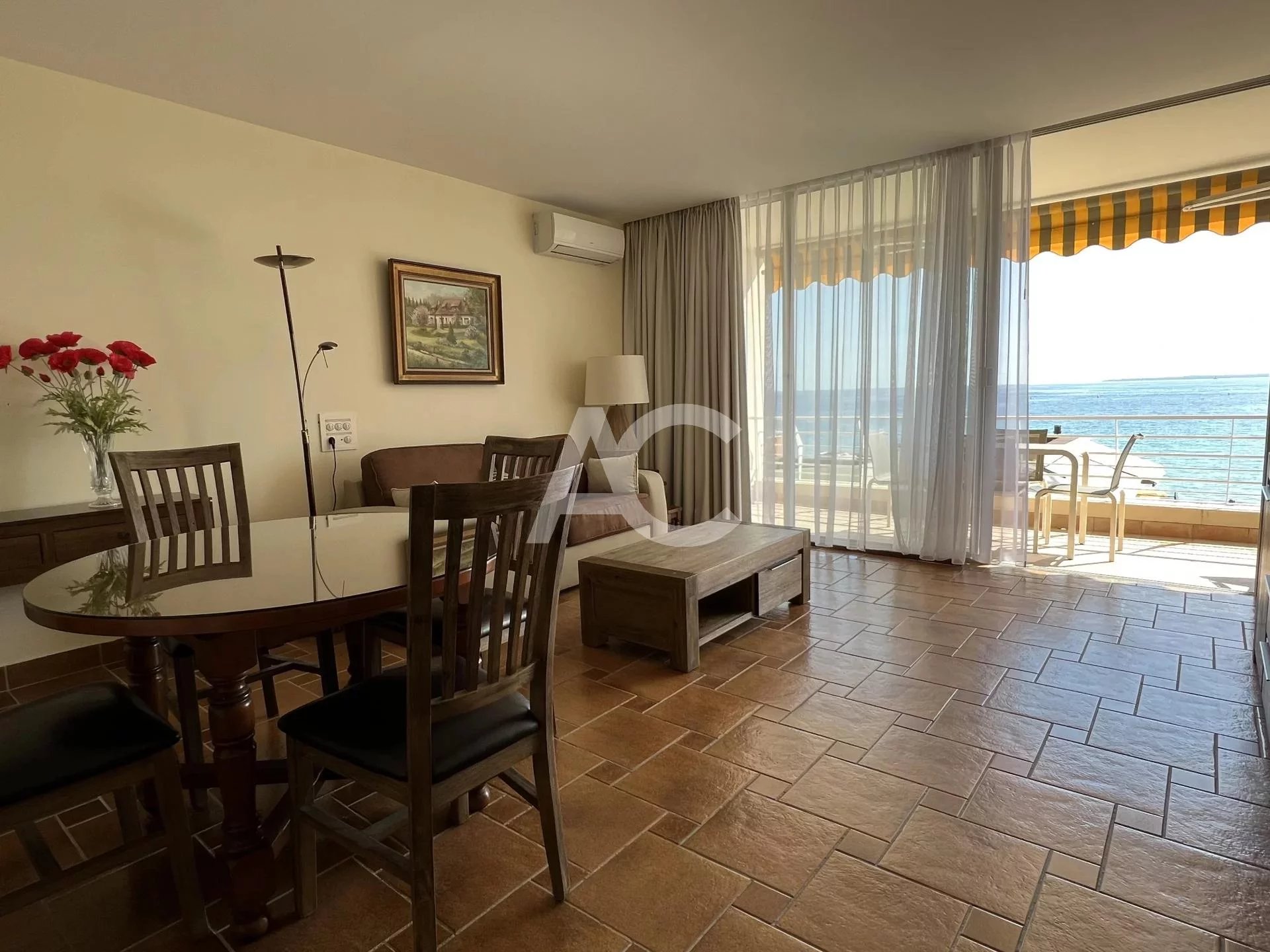 Apartment on the seafront - Juan les Pins