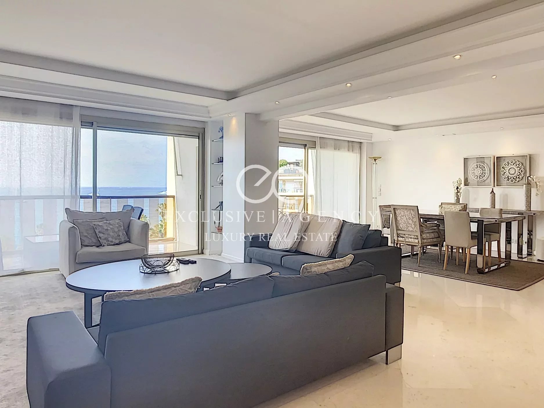 Cannes Croisette rental 3 rooms 140m² panoramic sea view
