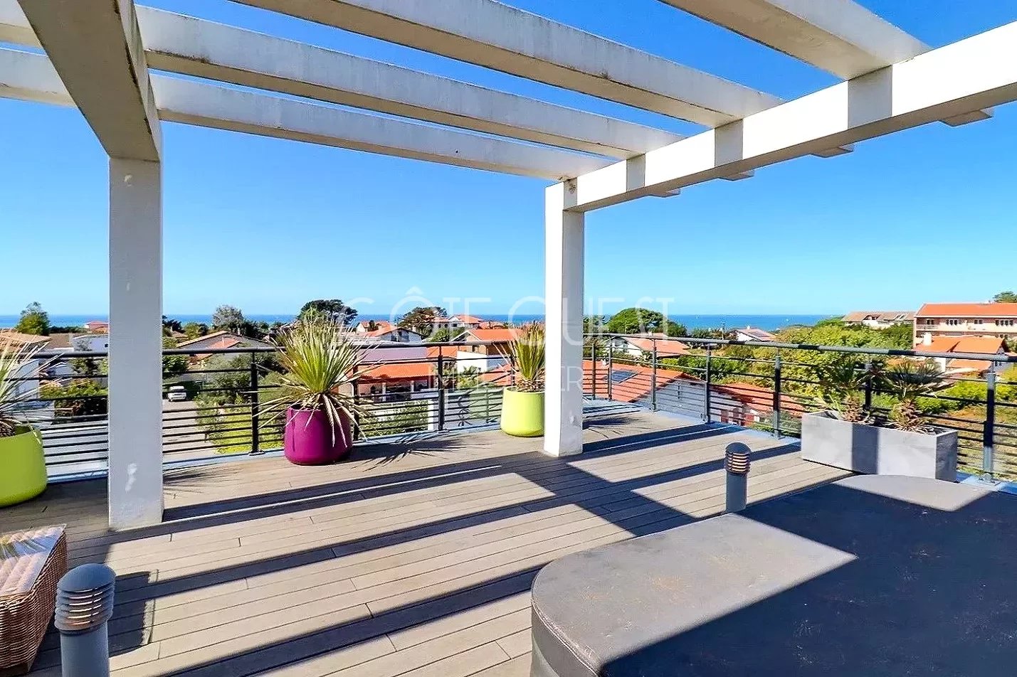 ANGLET CHAMBRE D’AMOUR NEIGHBOURHOOD. A LUXURIOUS APARTMENT WITH A ROOFTOP TERRACE ENJOYING A PANORAMIC OCEAN VIEW