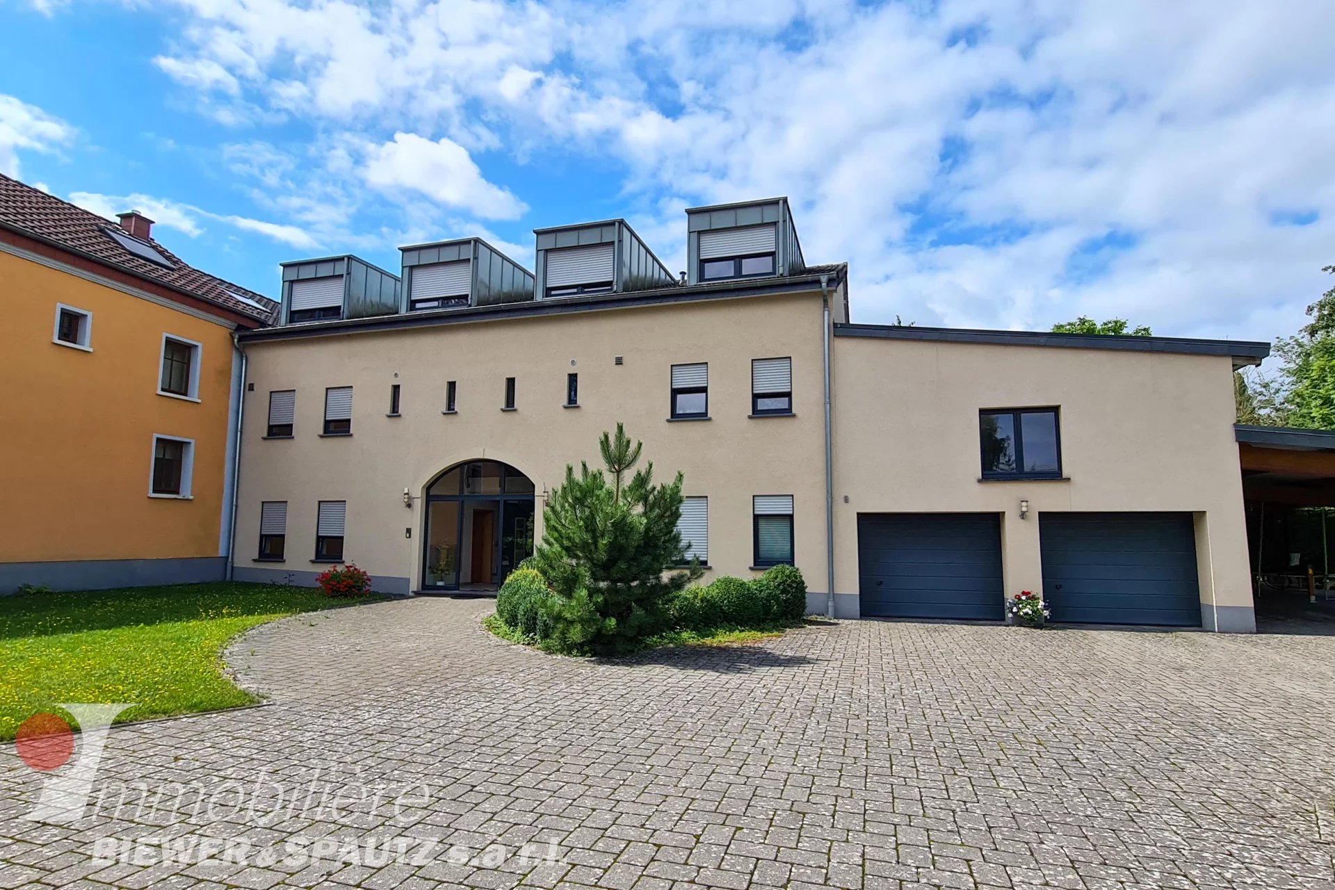 RESERVED - duplex apartment with 3 bedrooms in Oberanven