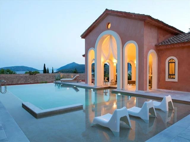 For sale villa of 656 sq.meters in Ionian Islands. Villa has front layout has a wonderfull sea view, mountain view, city view, forest view, also contains furniture, security doors, solar water heater