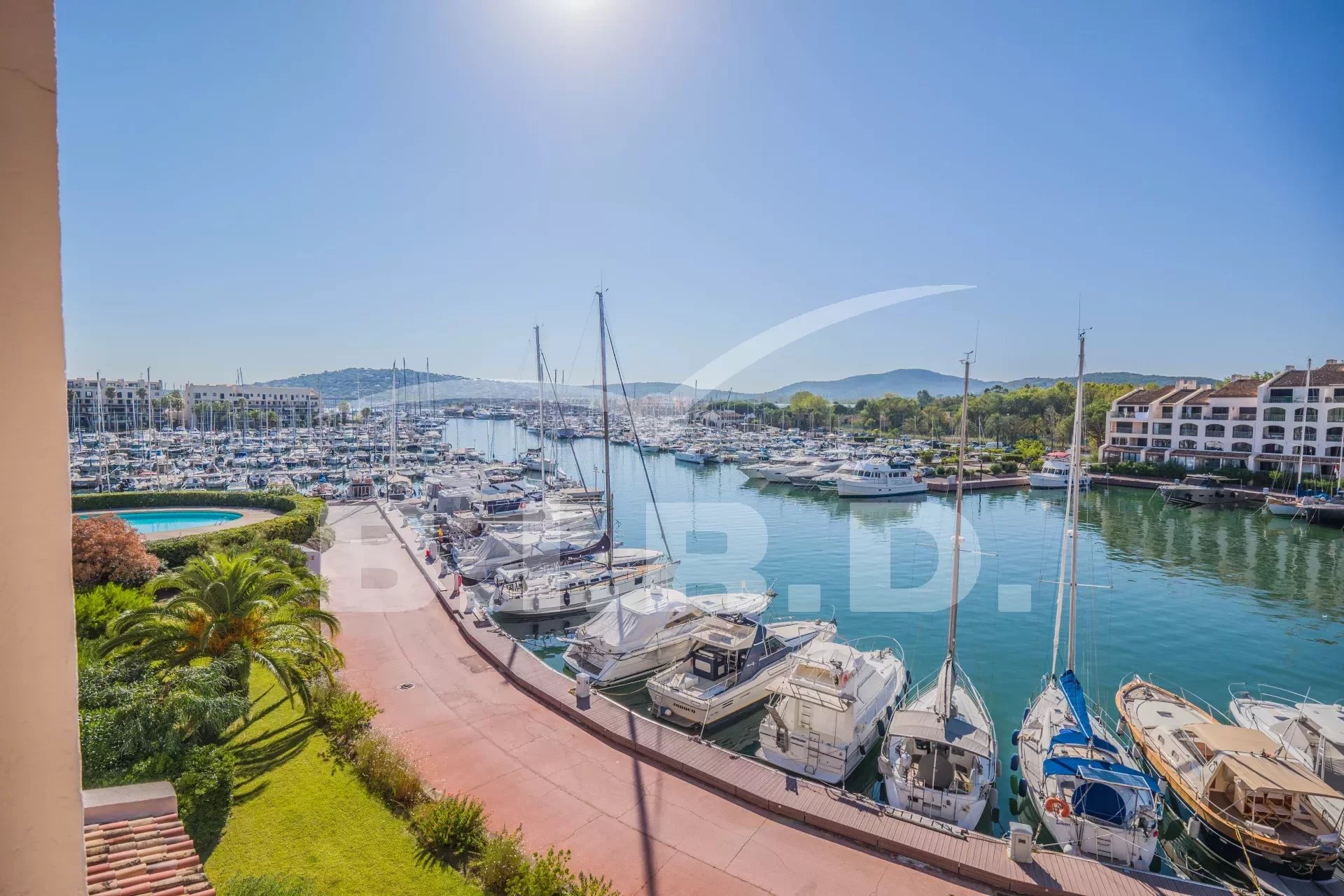 Marines of Cogolin: Duplex with harbour and sea views Accommodation in Cogolin