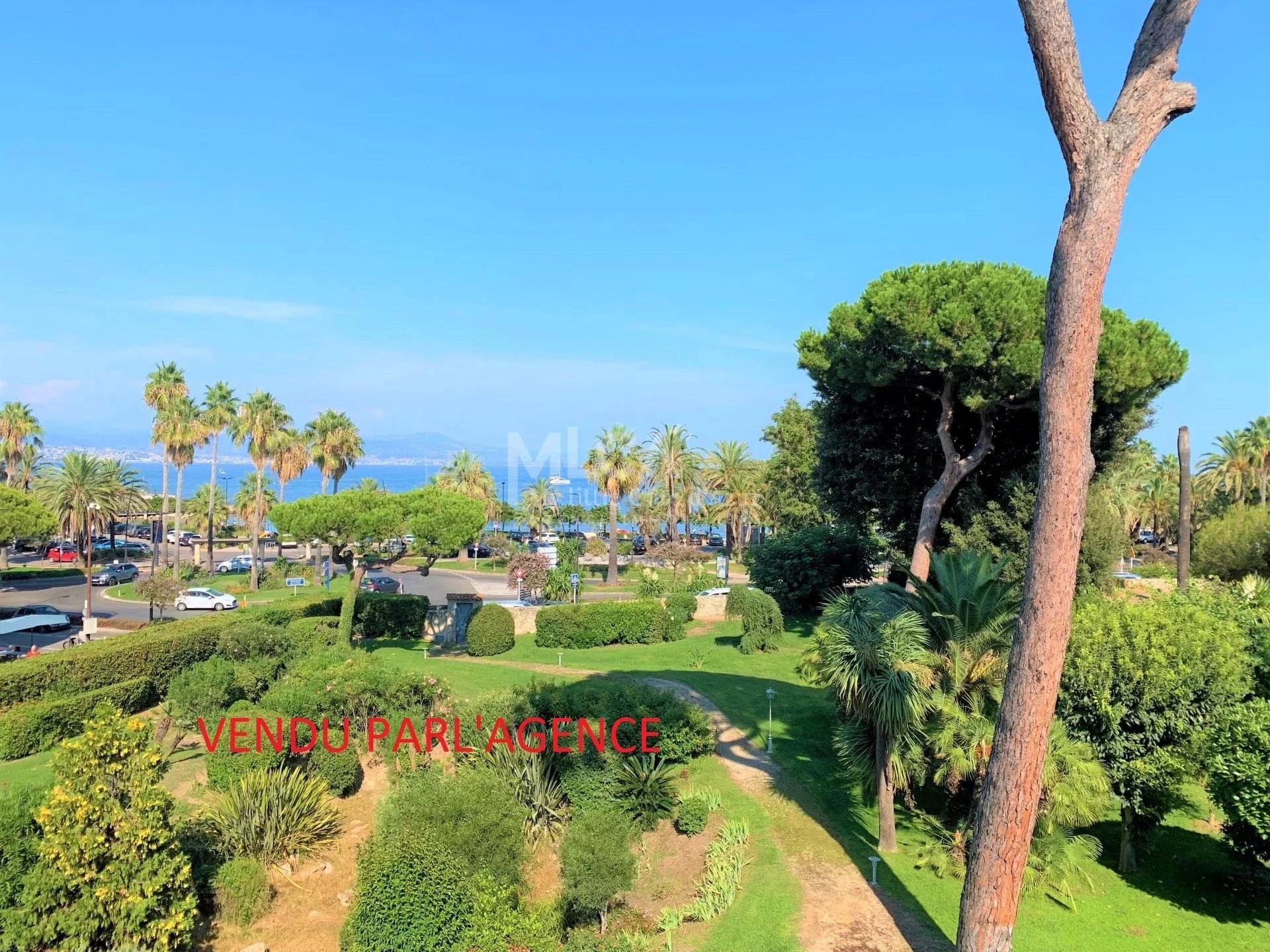 Antibes sea front