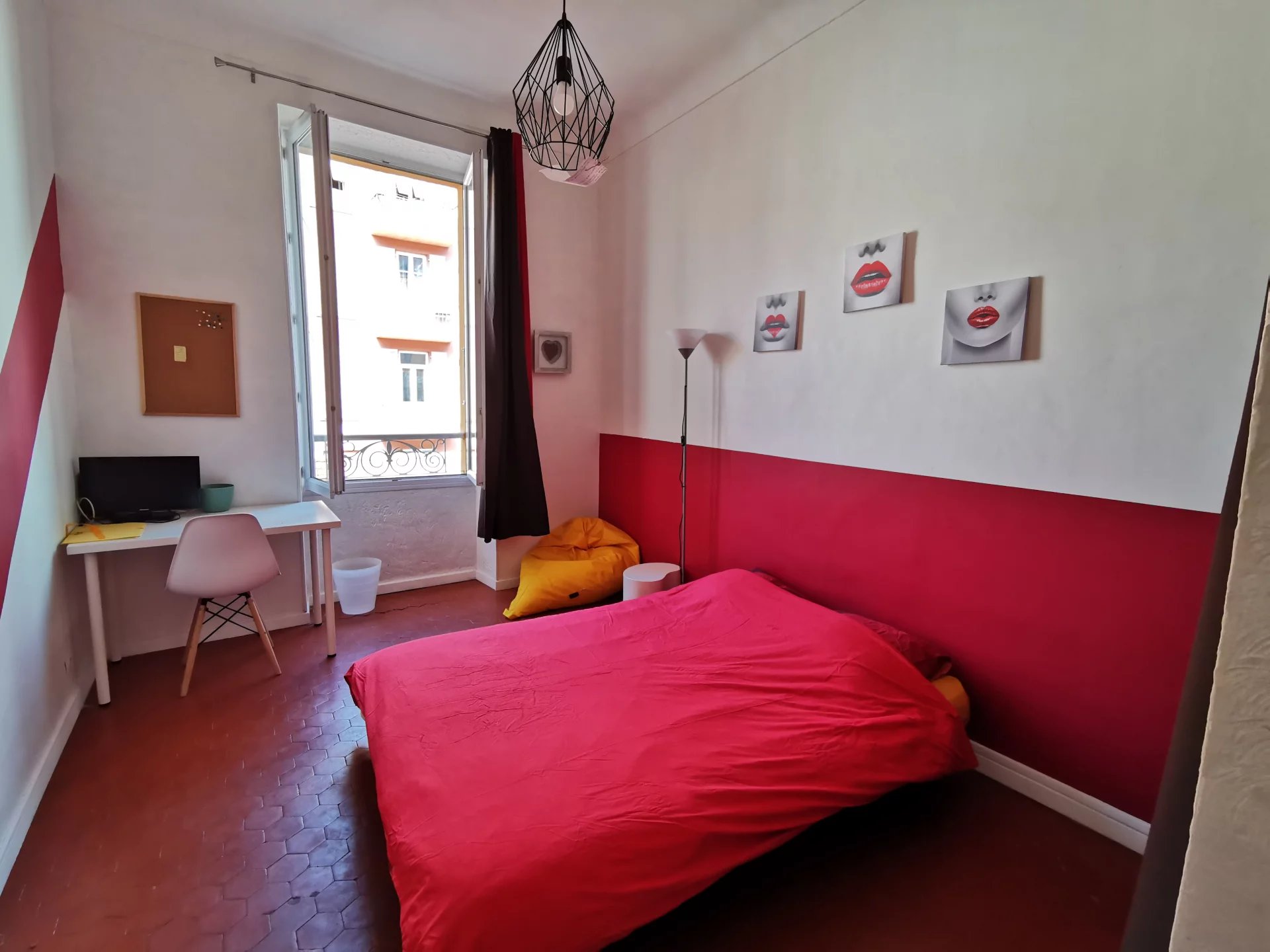 Chambre en colocation rue Smolett