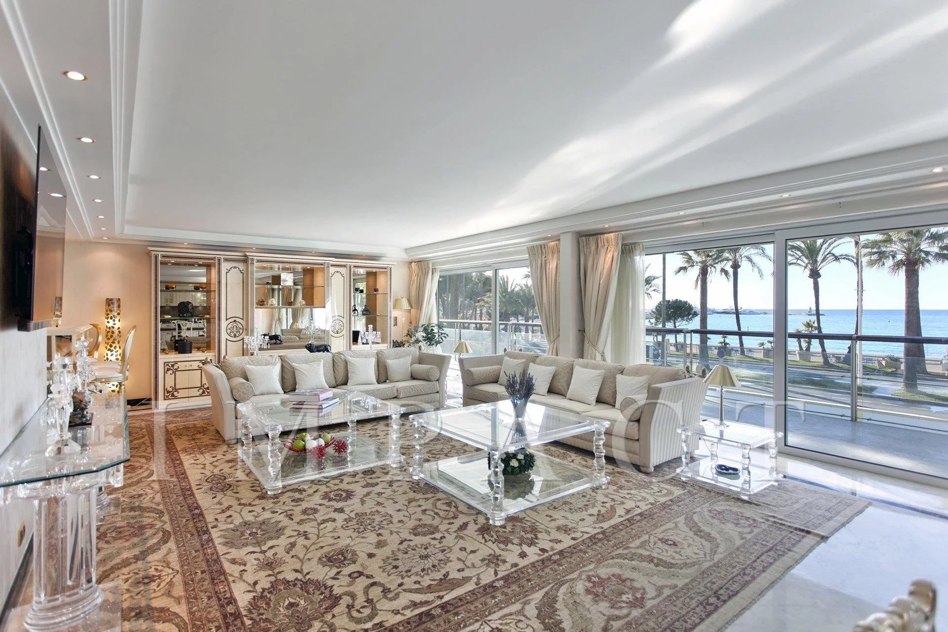 Beautiful apartment to rent Cannes
