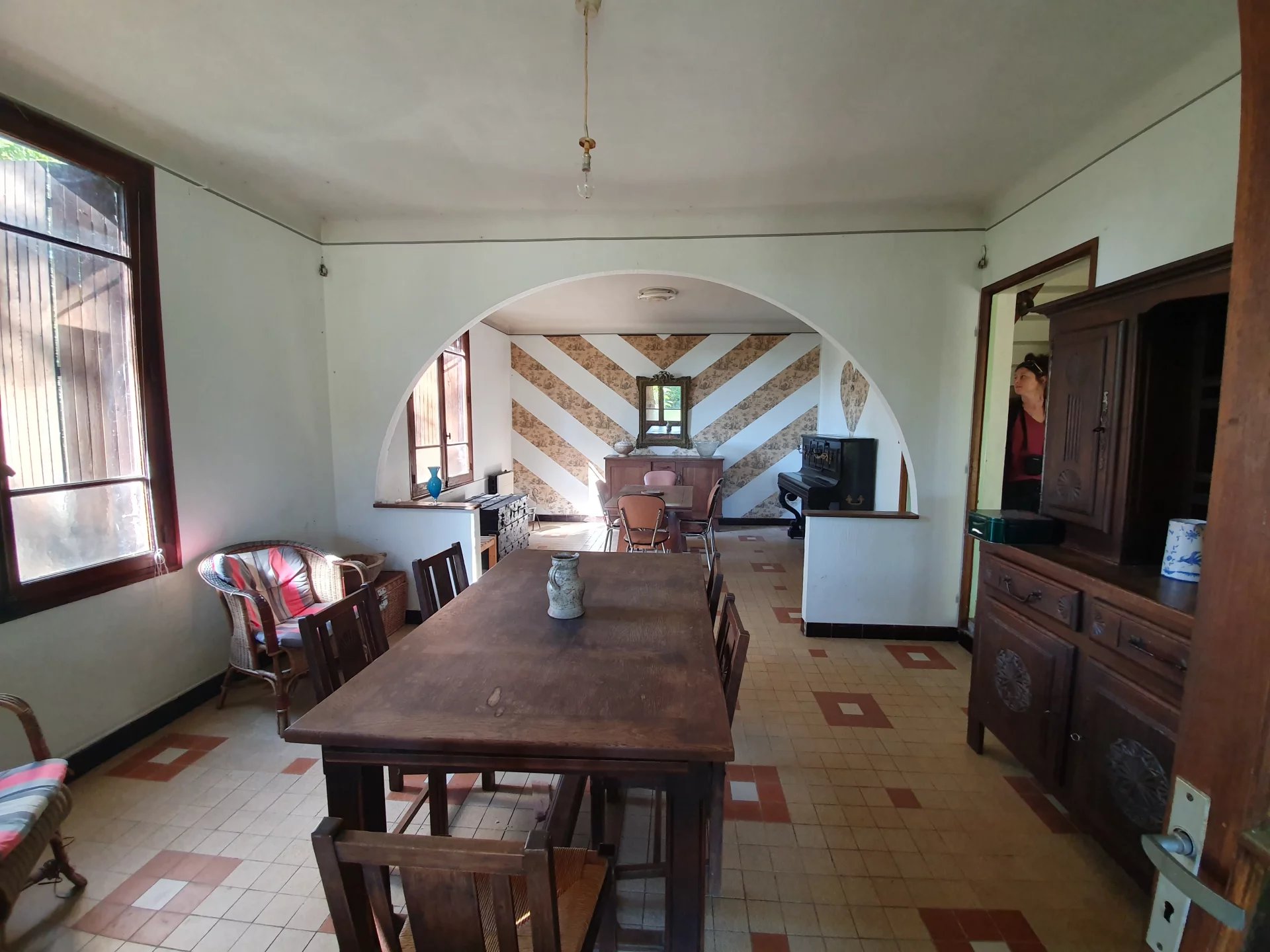 In Aurignac, large house from the 60s on 1618 m² of land