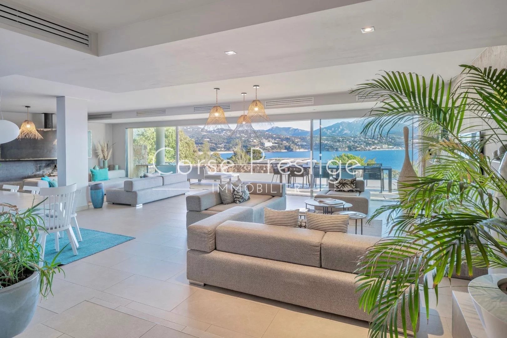 waterfront luxury villa for rent in corsica - propriano image4