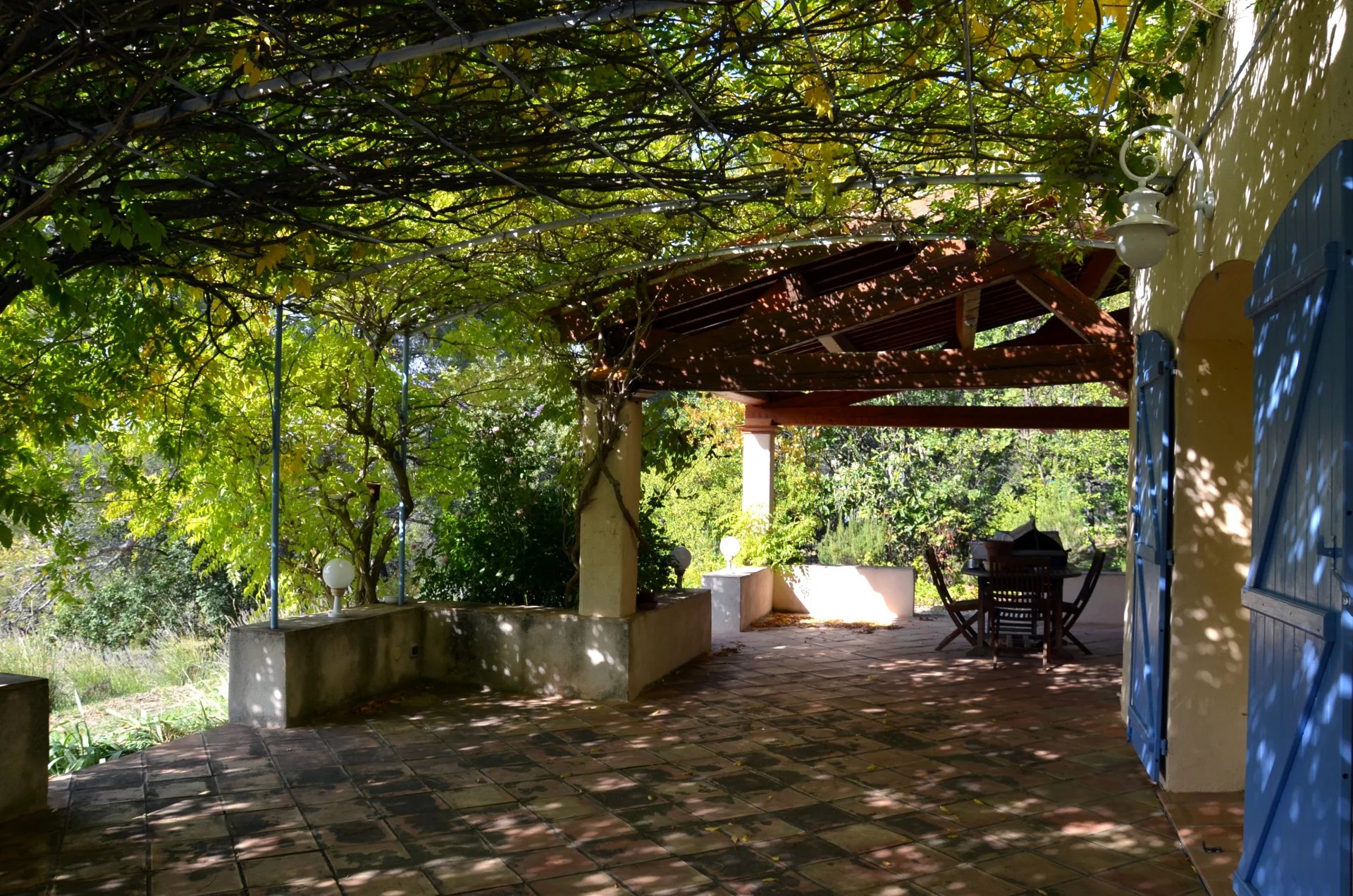 Beautiful 5 bedroom Provençal villa