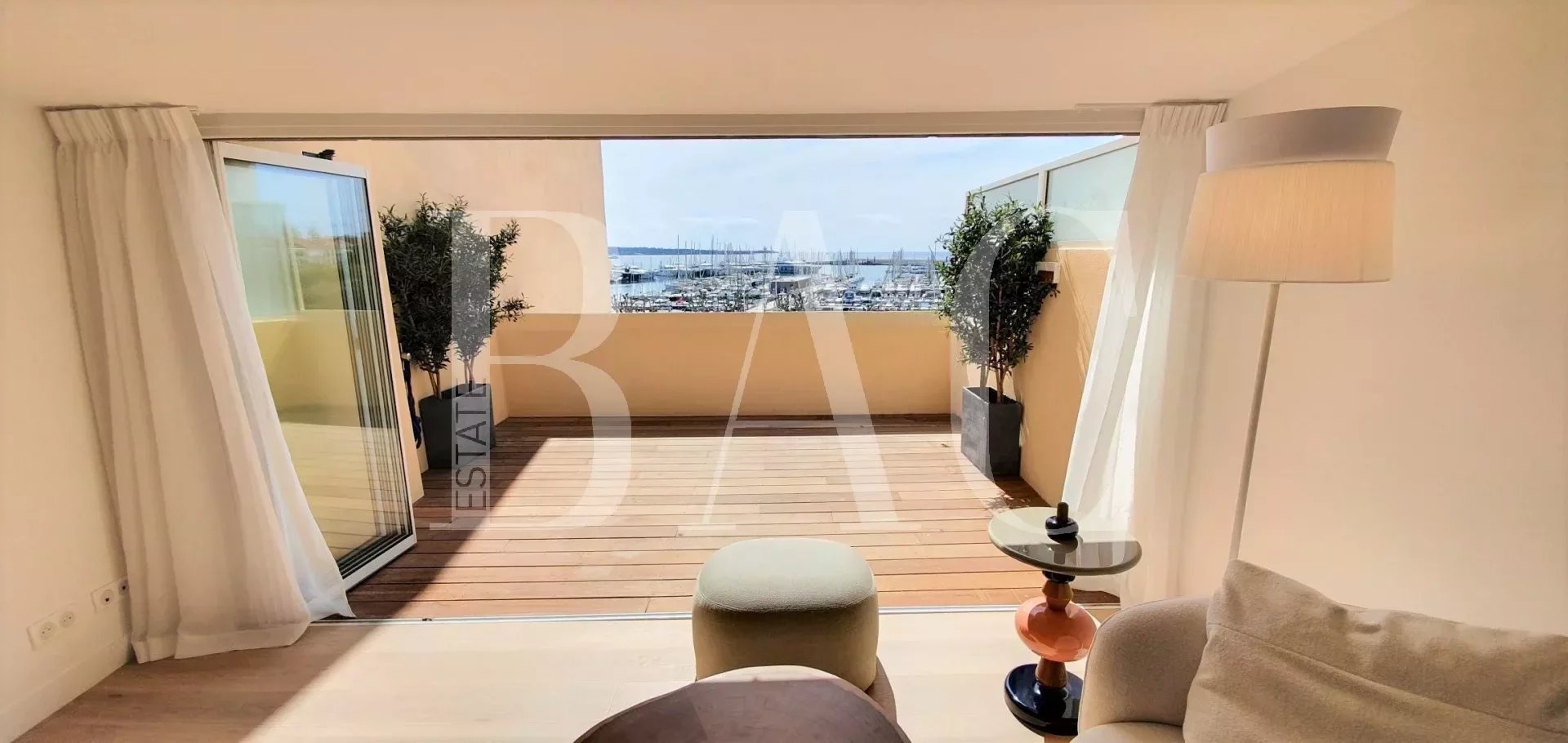 Cannes, apartment with sought-after location