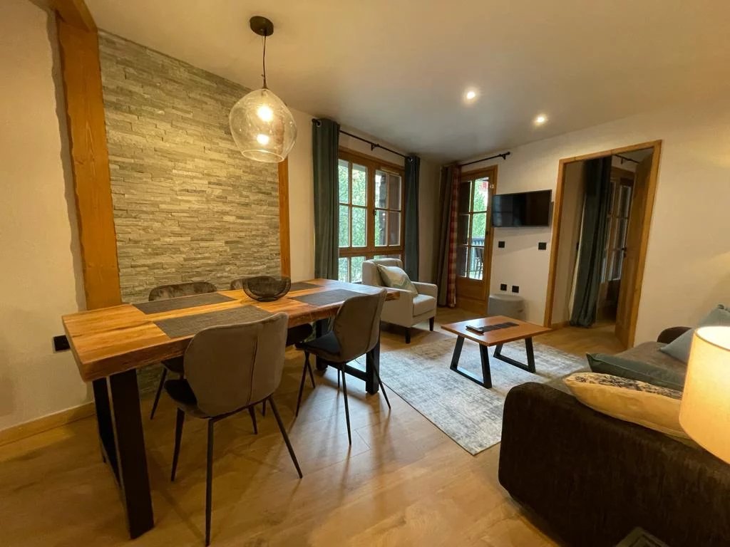 Appartement dans les Alpes - transformation par Secondhome Interiors
