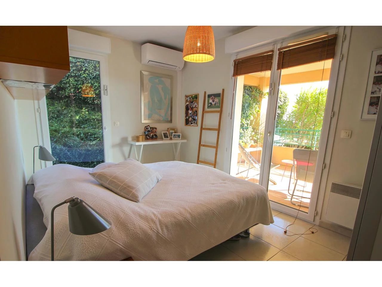 Appartement  4 Rooms 100.4m2  for sale   659 000 €