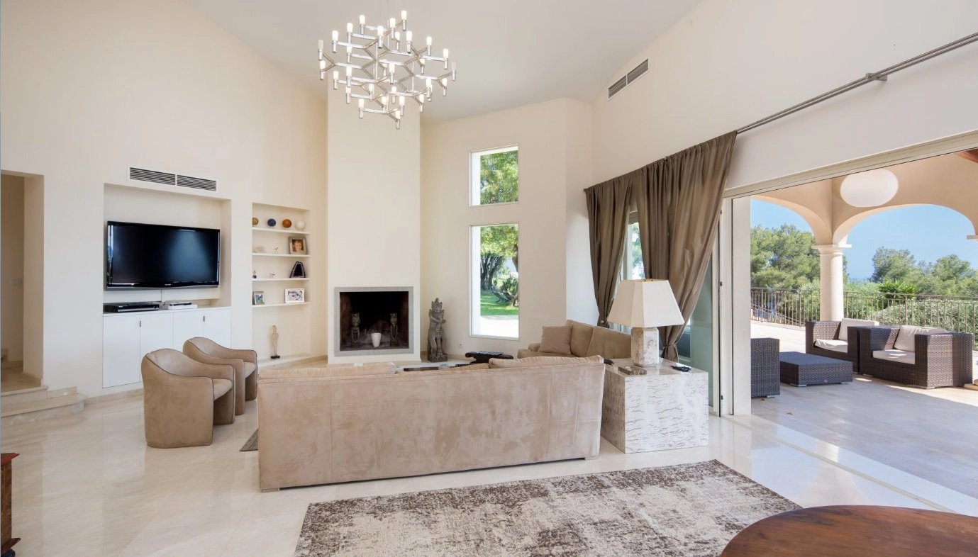 Living-room Chandelier Fireplace Carpet