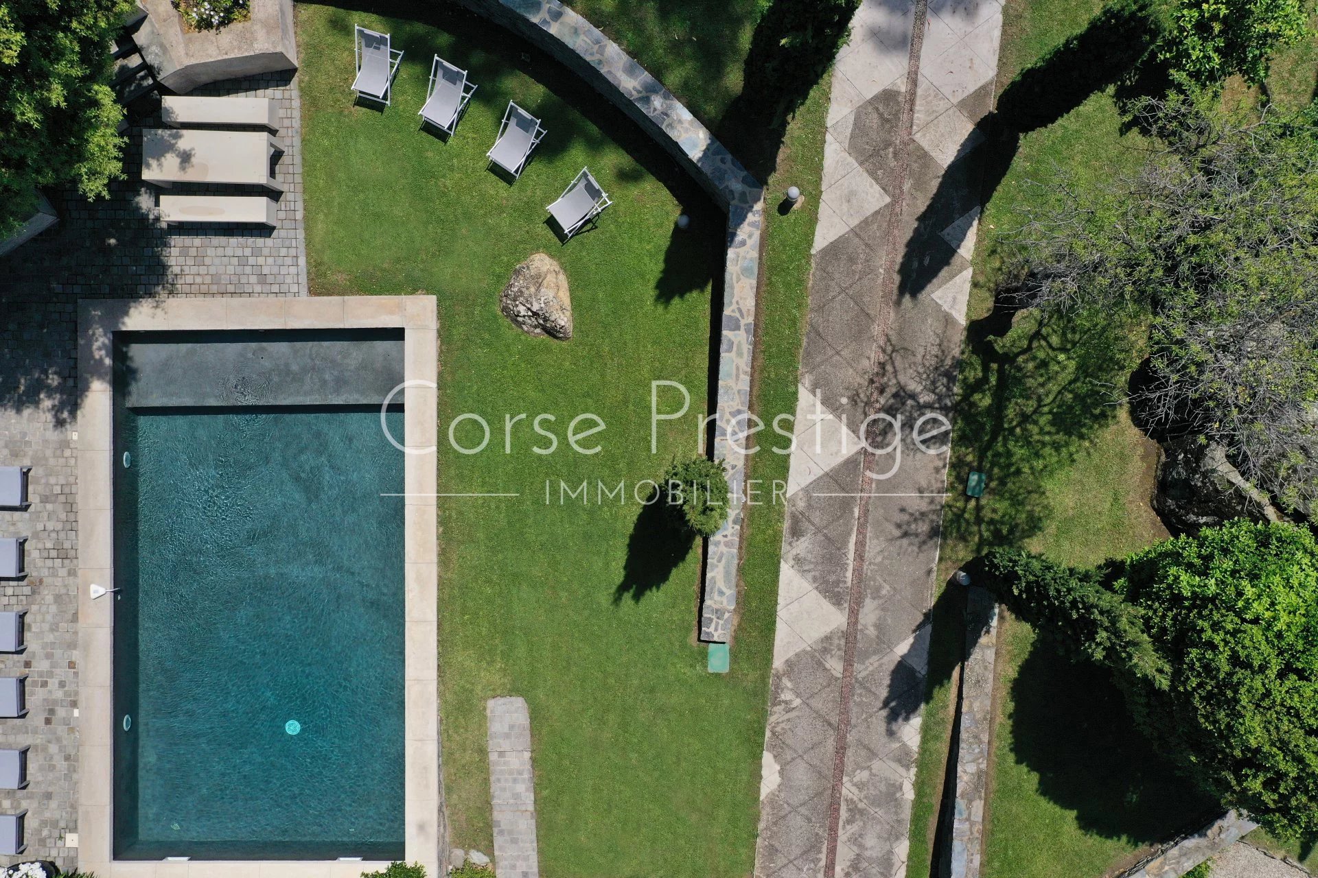 luxurious villa for rent - saint florent- corsica image2