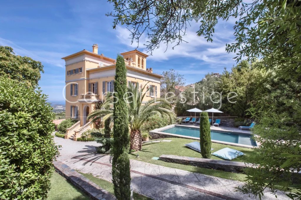 luxurious villa for rent - saint florent- corsica image3