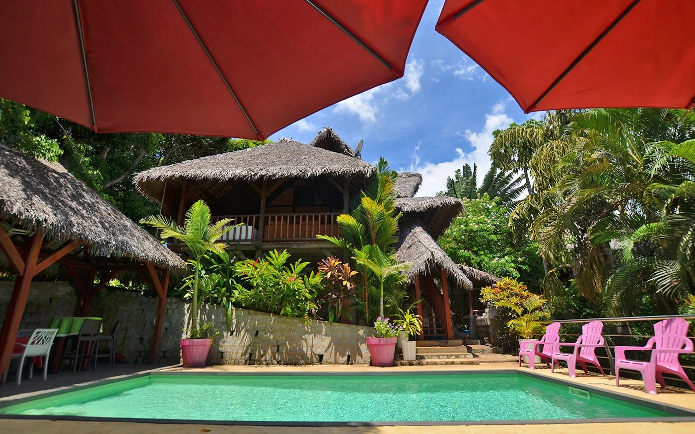 Jolie villa de résidence avec piscine