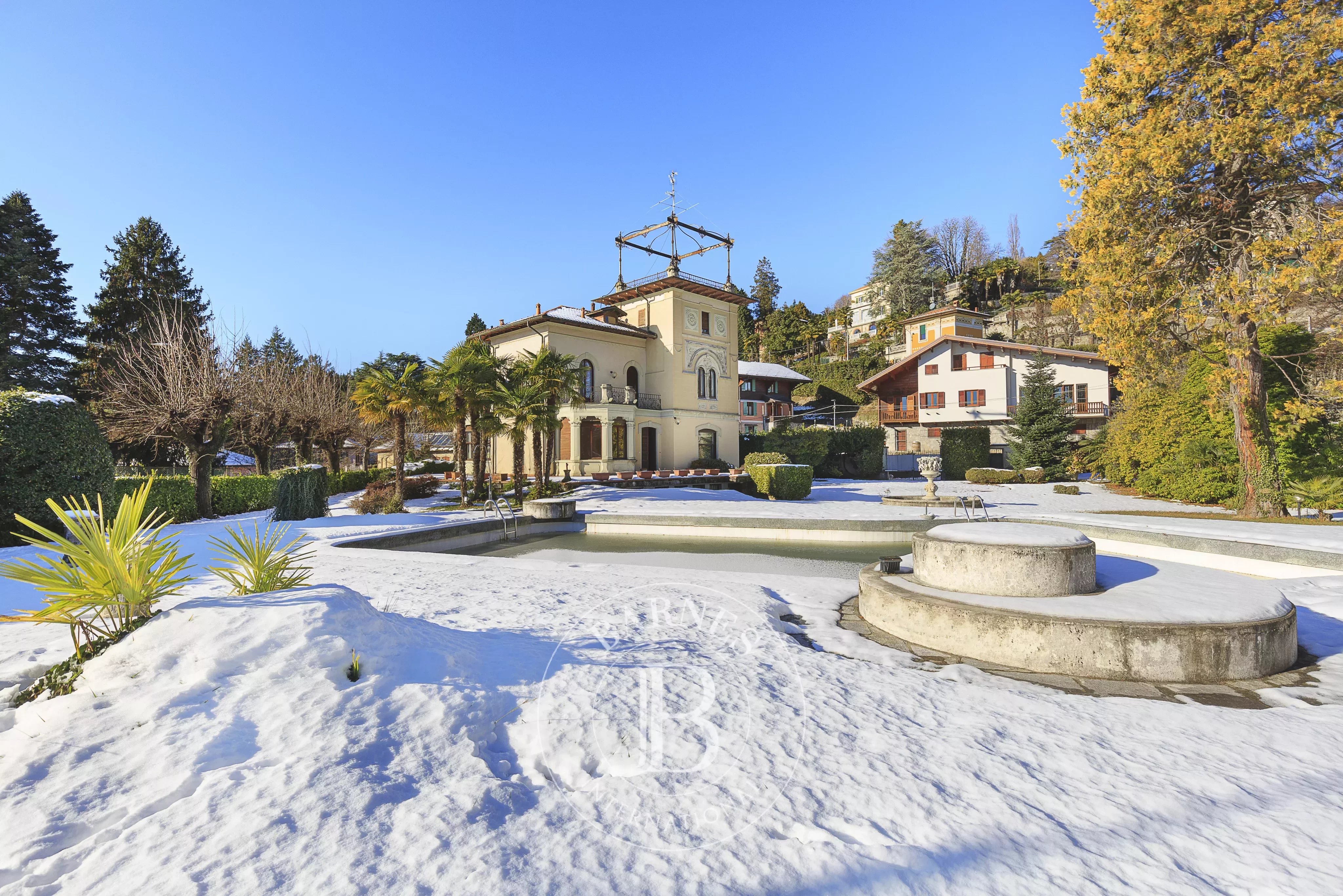 Villa d'époque avec piscine et parc Varese, Zona Selvapiana - picture 2 title=