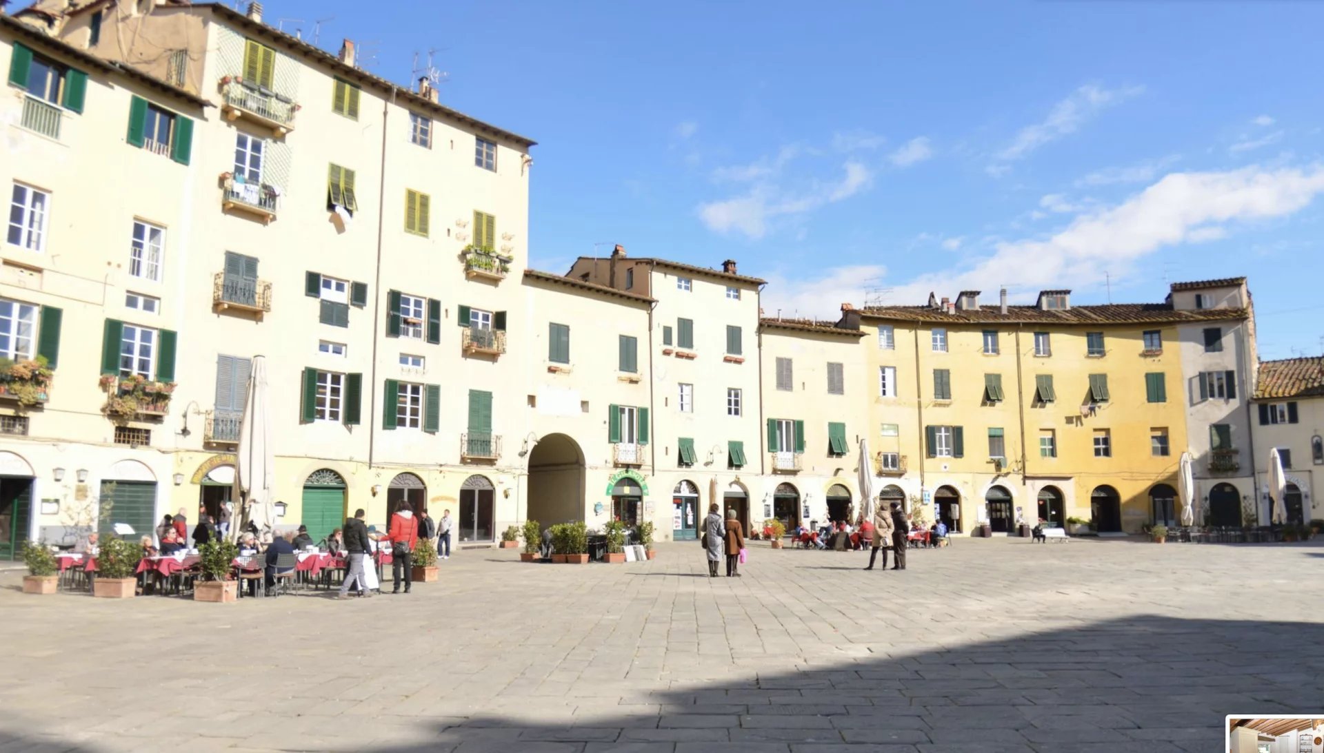 ITALY,  TUSCANY, LUCCA,  DOWNTOWN, FROM EURO 325 PER WEEK, 4 PERSONS