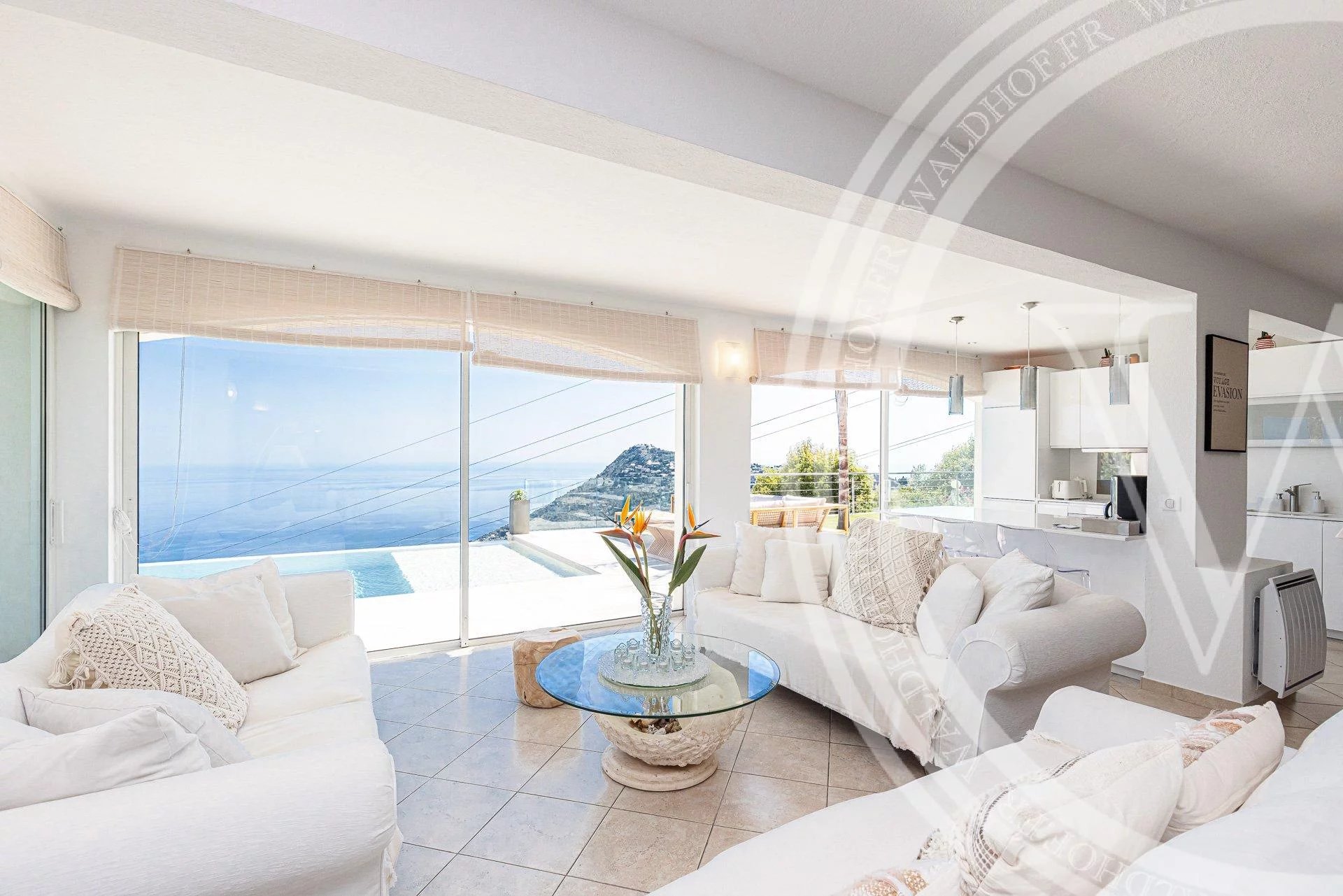 Villa Panorama, breathtaking 180° sea view overlooking Italy, Monaco and France
