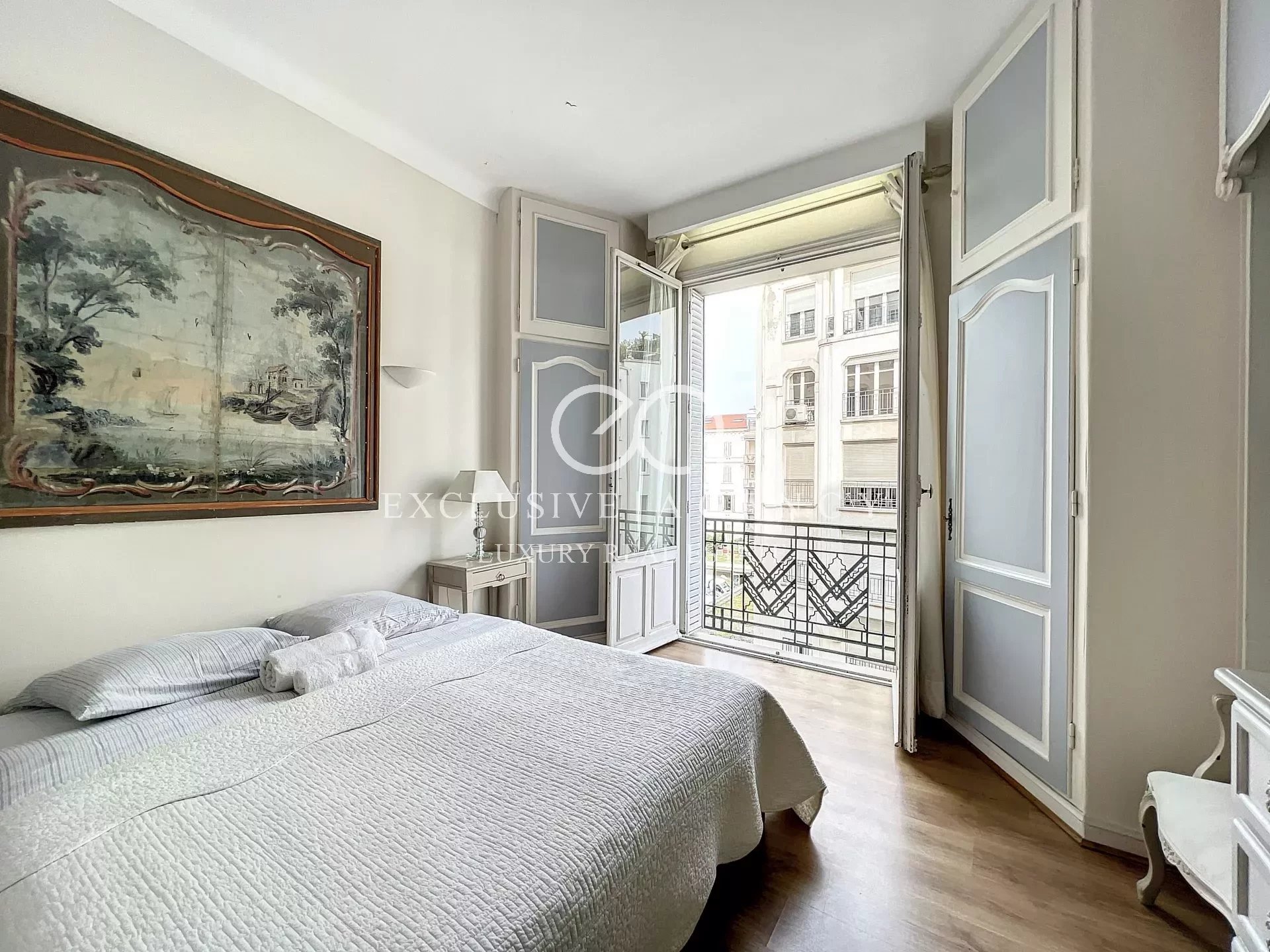 Cannes Rental Croisette Grand Hotel 4 rooms 180m² sea view