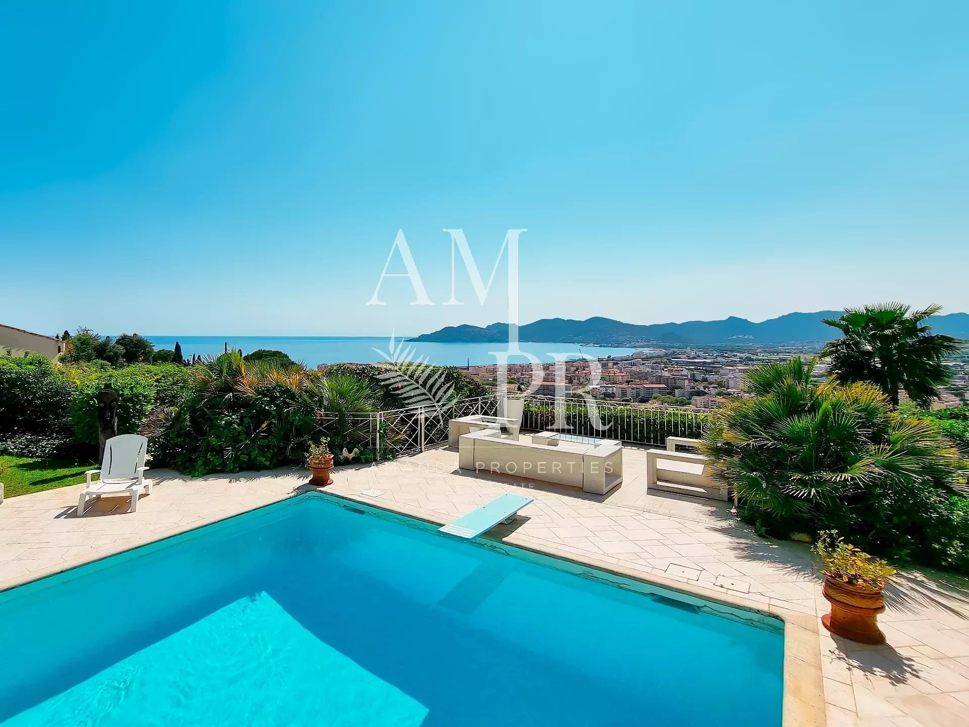Villa de plain-pied vue mer panoramique - Exclusivité Amanda Properties