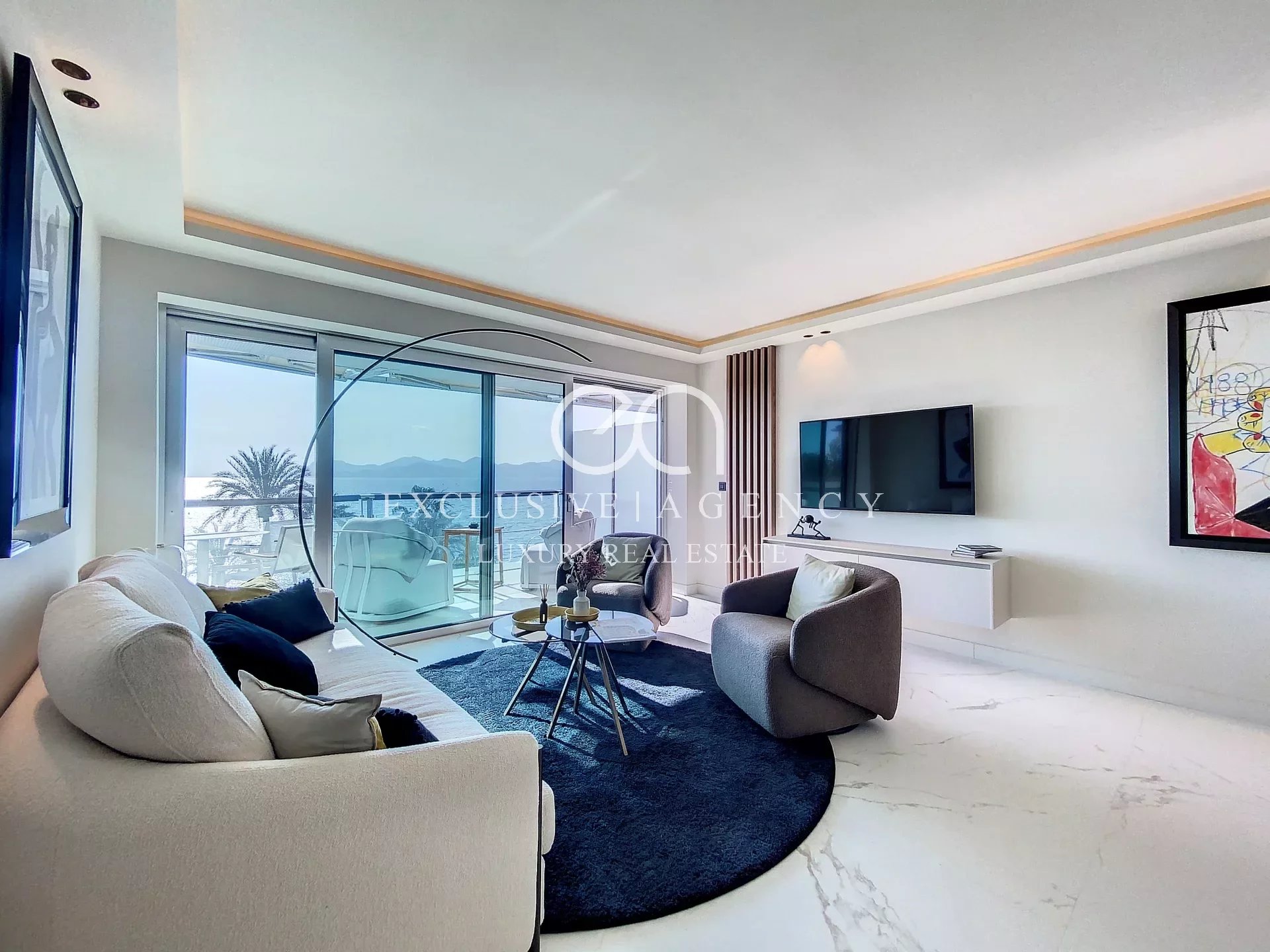 Cannes Croisette 3 kamers 90 m² gerenoveerd panoramisch uitzicht op zee