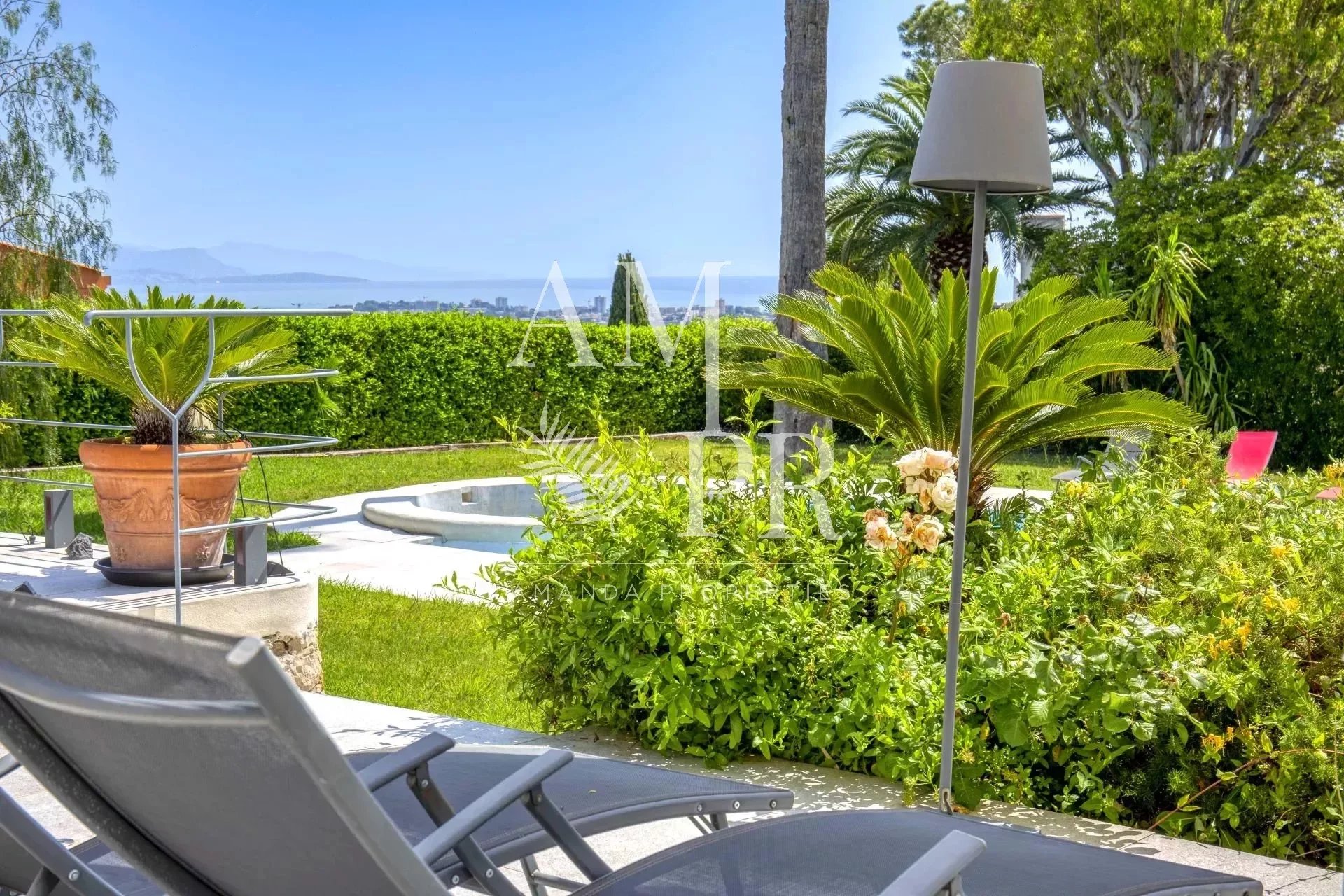 Super Cannes - 2 One level villas - Panoramic views over the sea & the hills