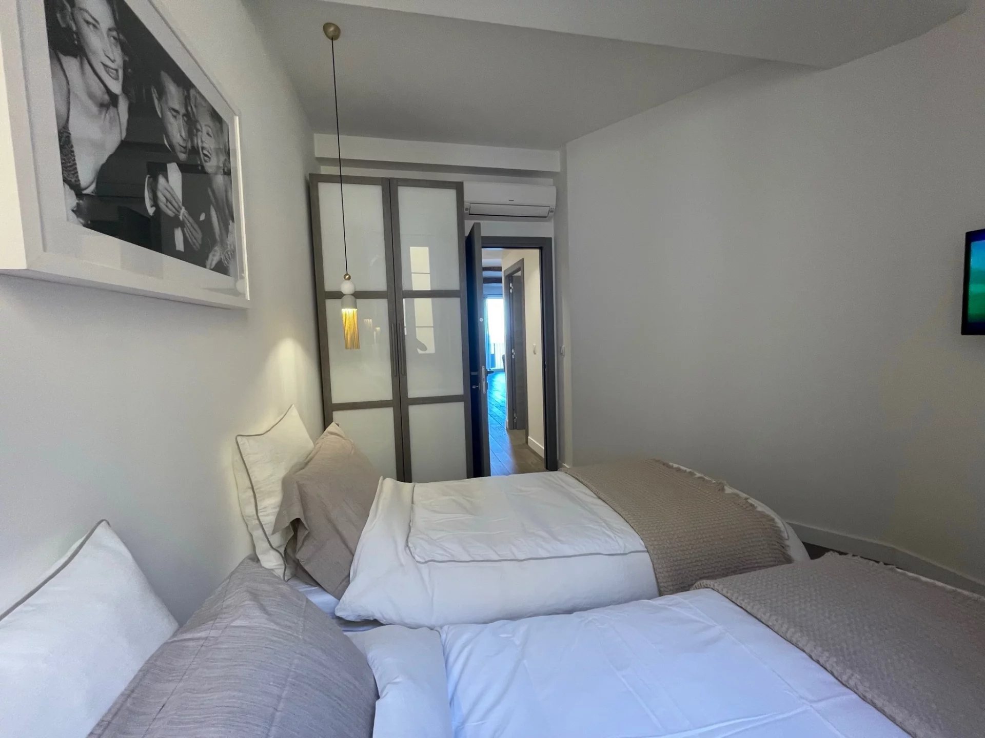 SEA FRONT De Luxe apartment 2 bedrooms